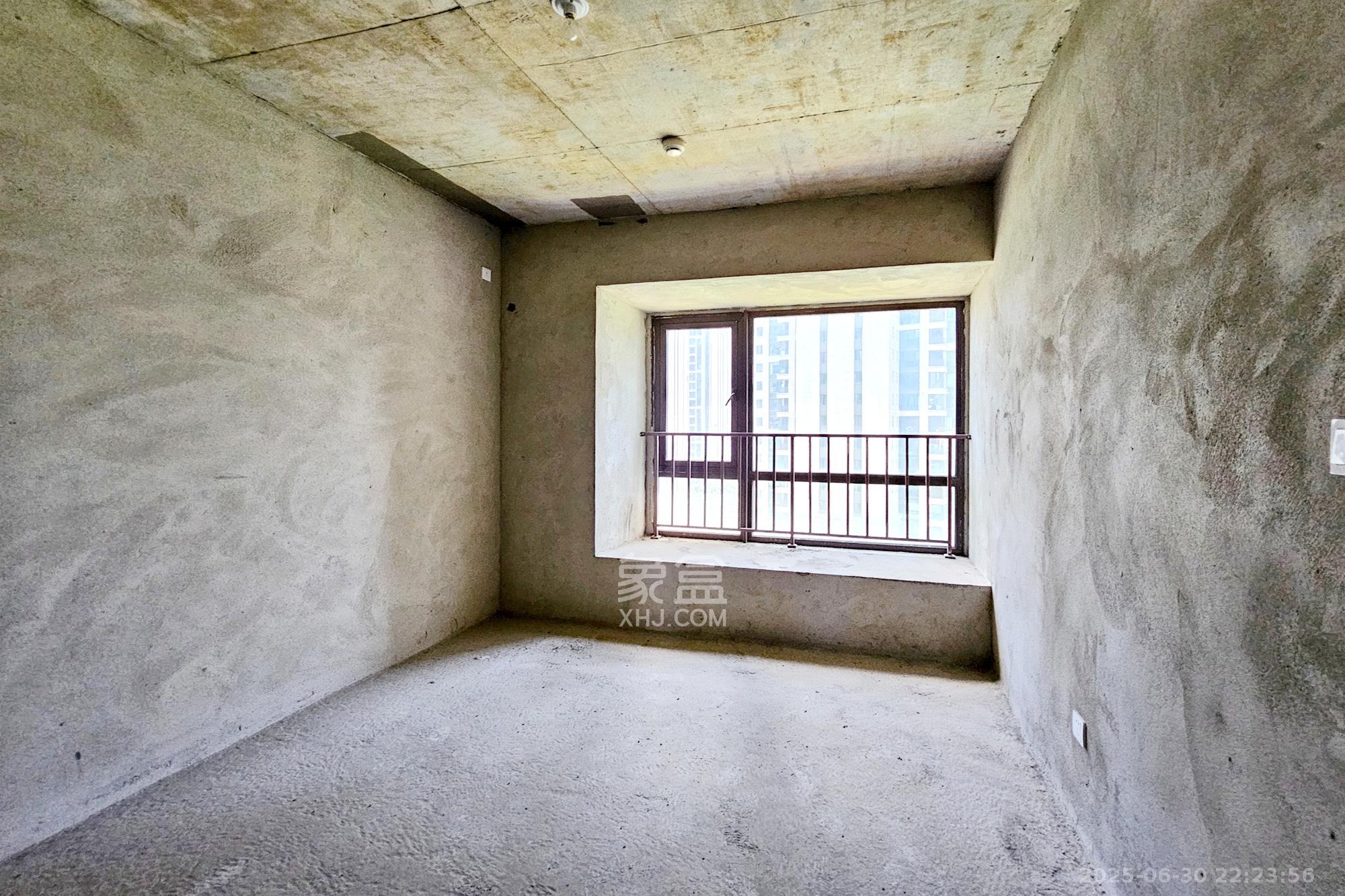 明昇壹城(明昇时代广场)二期 4室2厅3卫 210.0万 明昇壹城(明昇时代广场)二期 4室2厅3卫 210.0万卧室