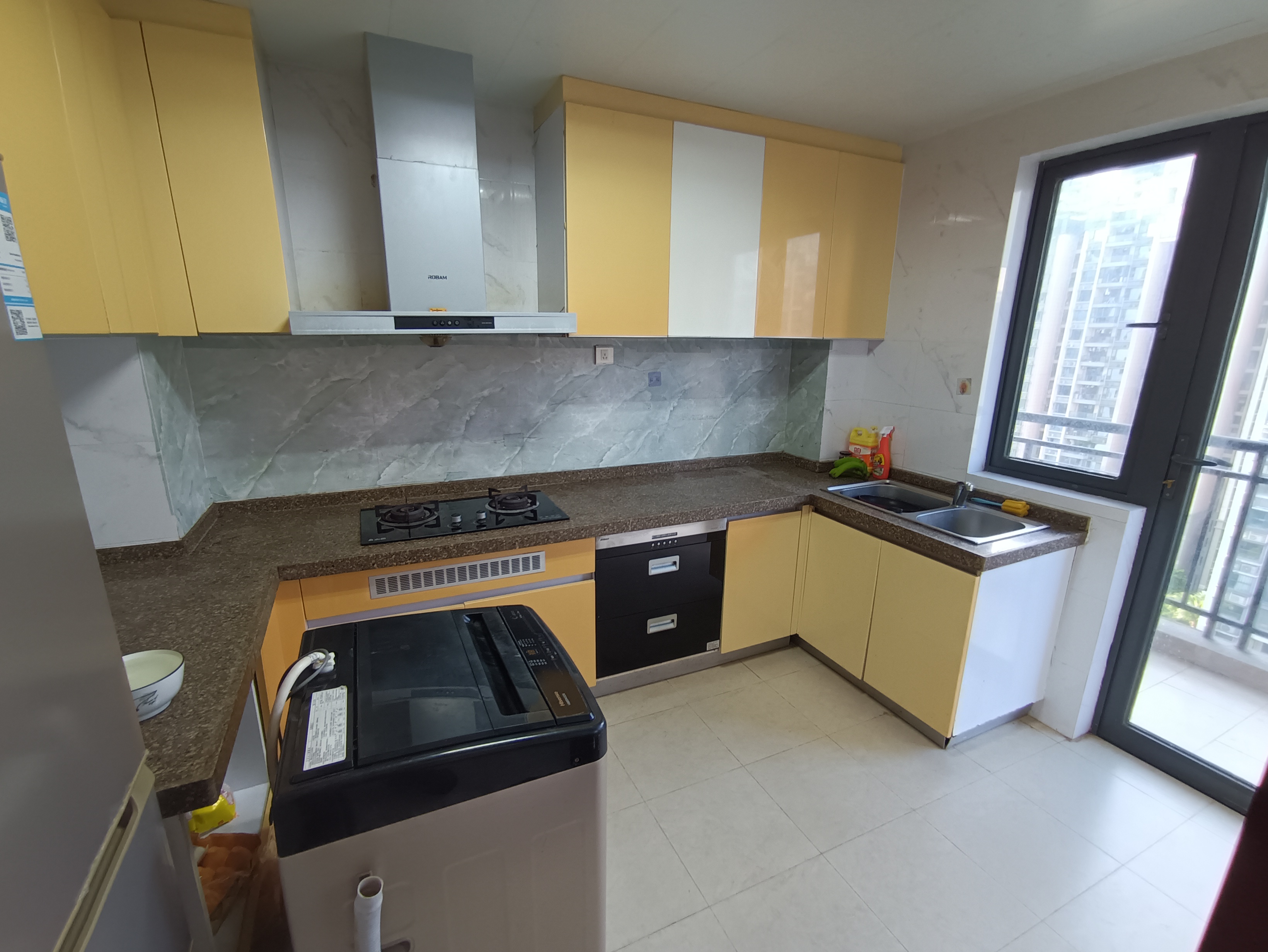 恒大海口文化旅游城 3室2厅2卫 148.0万 恒大海口文化旅游城 3室2厅2卫 148.0万客厅