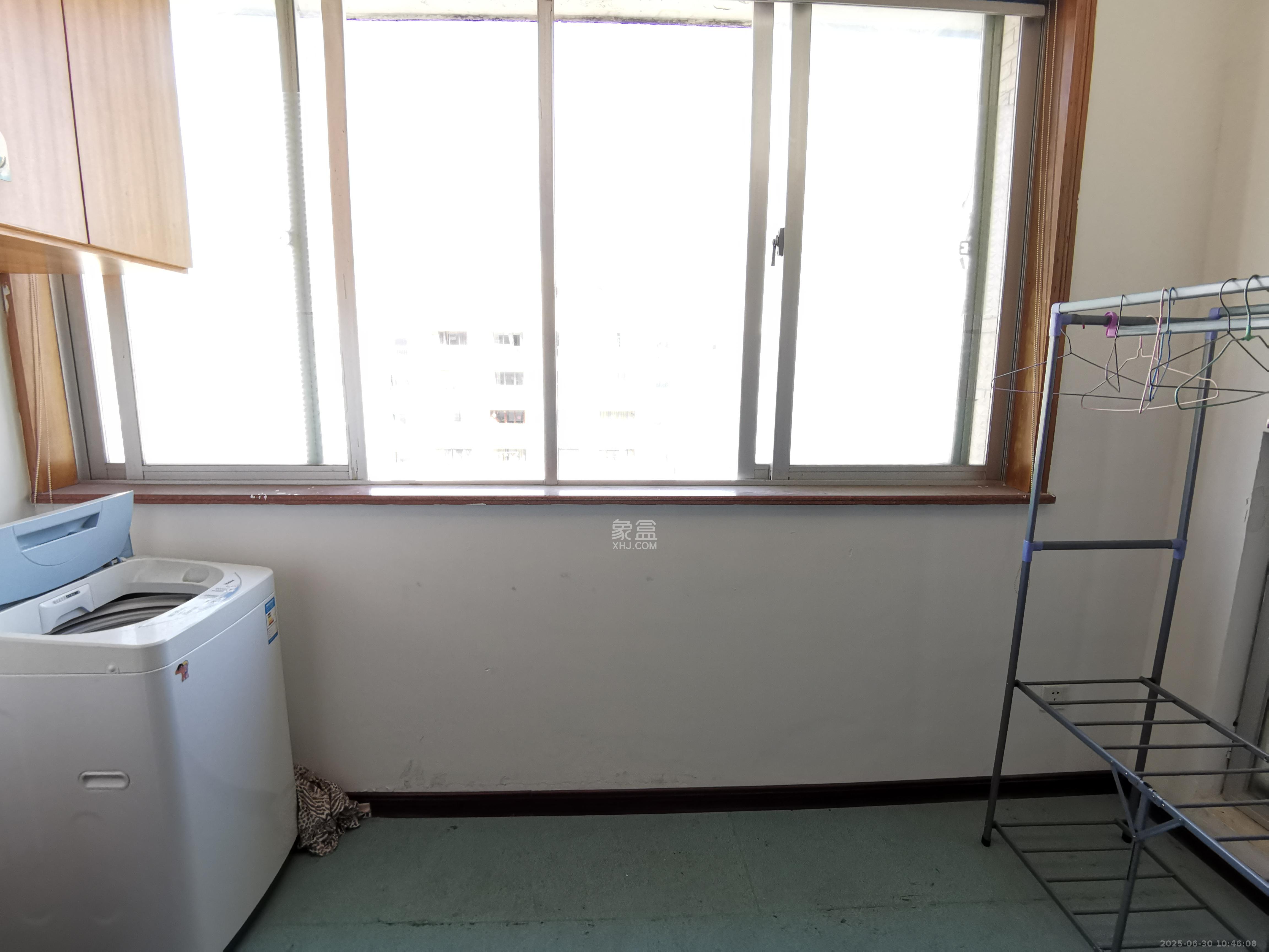 上河国际F座  1室1厅1卫    1600.0元/月室内图