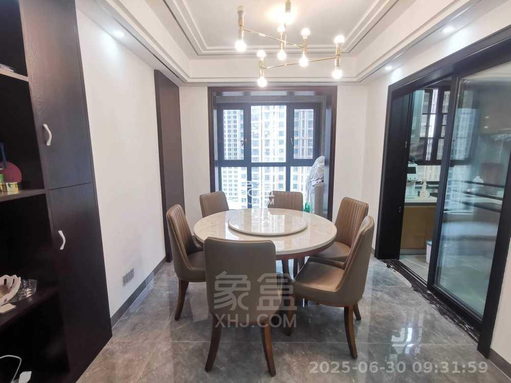 中欧昆仑首府 4室2厅2卫 6800.0元/月 中欧昆仑首府 4室2厅2卫 6800.0元/月室内图