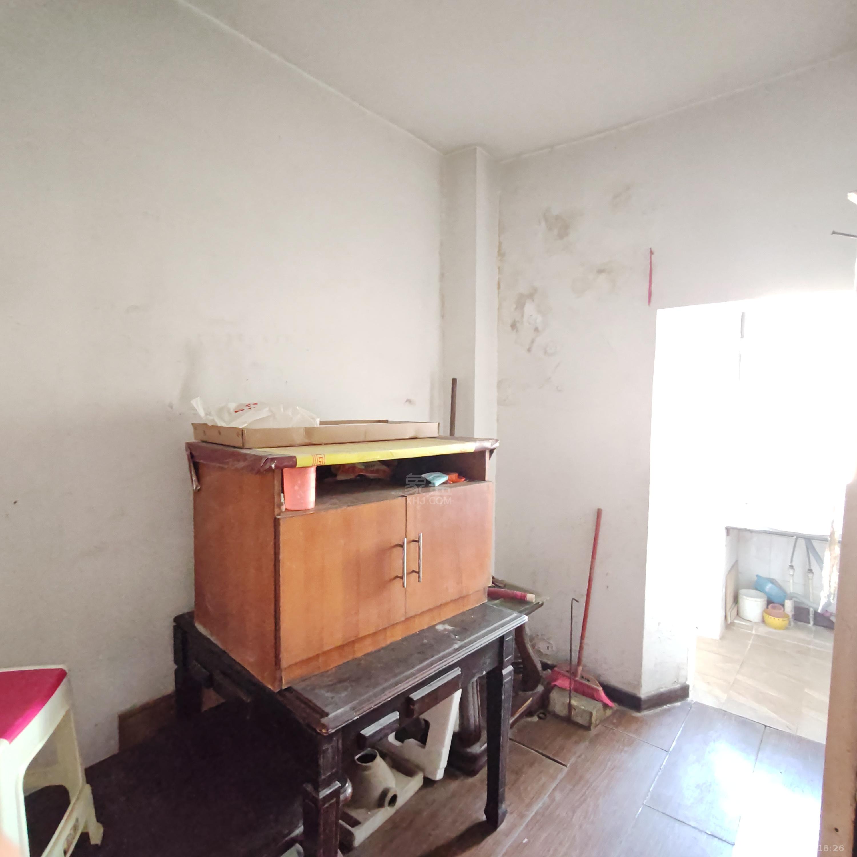 杉木塘工商银行宿舍 2室1厅1卫 700.0元/月 杉木塘工商银行宿舍 2室1厅1卫 700.0元/月室内图