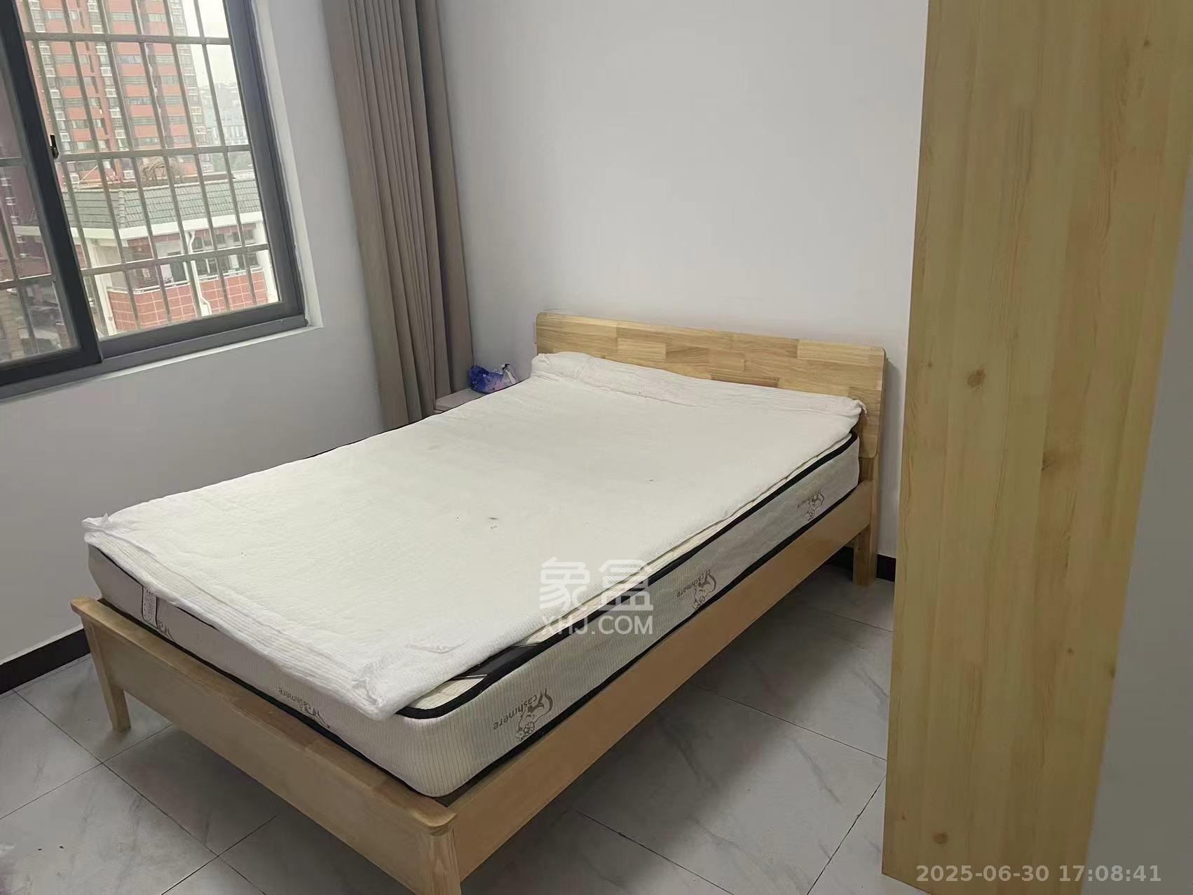 汇景豪庭  2室2厅1卫   2500.00元/月室内图