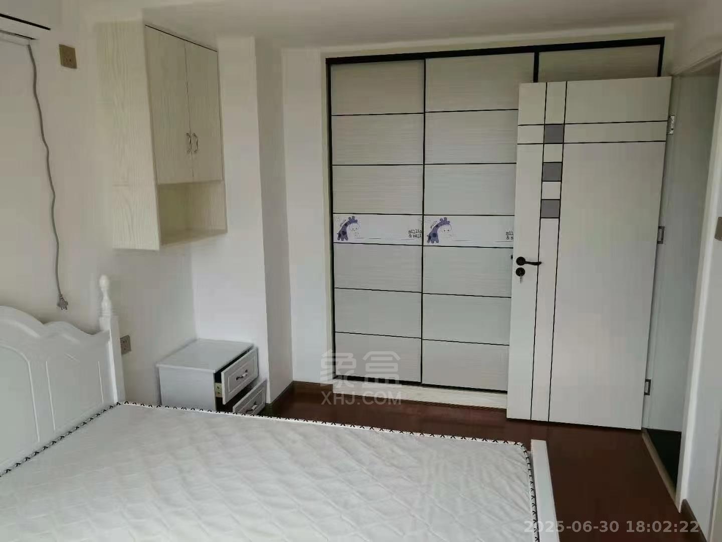 蓝溪谷  3室2厅1卫    2200.0元/月室内图
