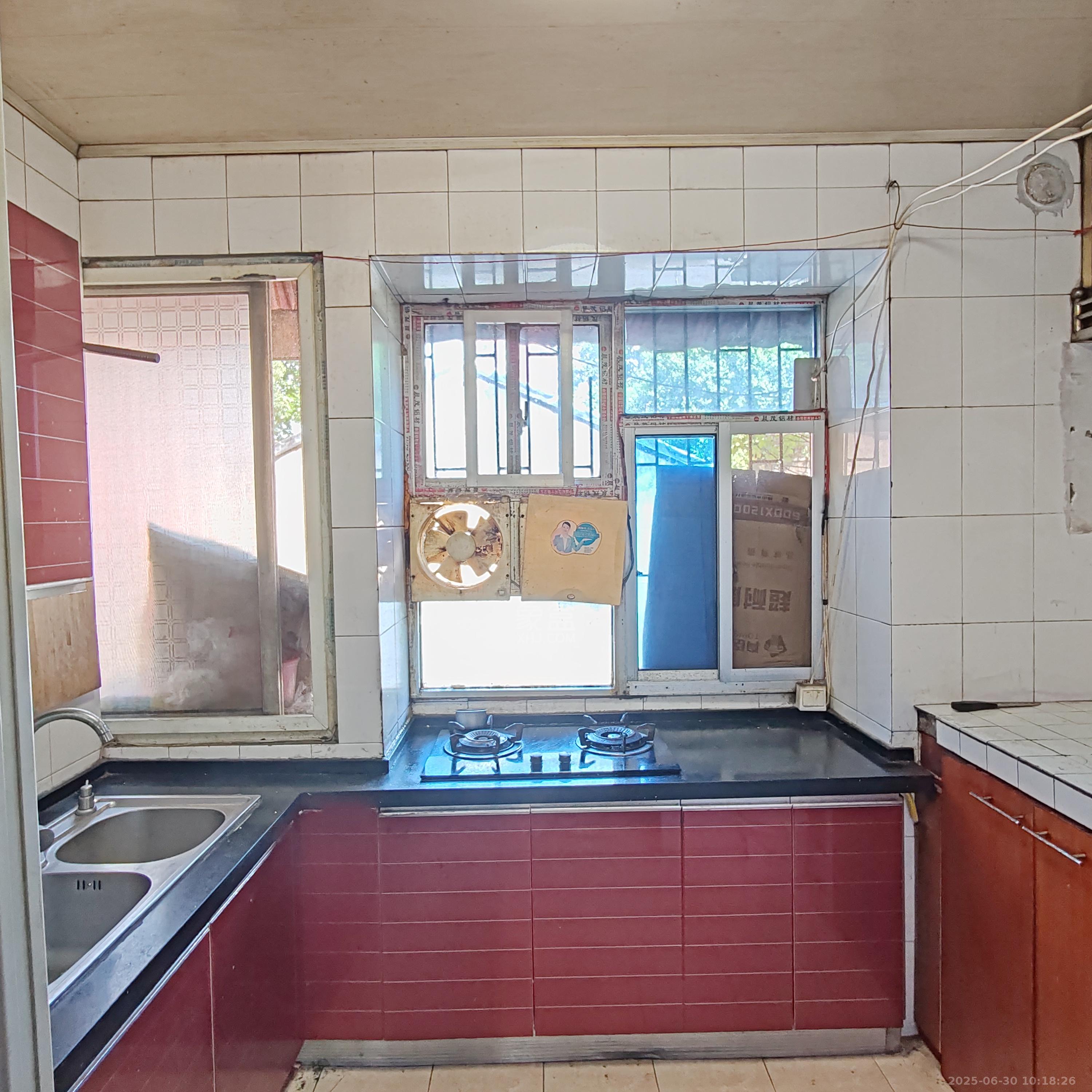 杉木塘工商银行宿舍 2室1厅1卫 700.0元/月 杉木塘工商银行宿舍 2室1厅1卫 700.0元/月室内图