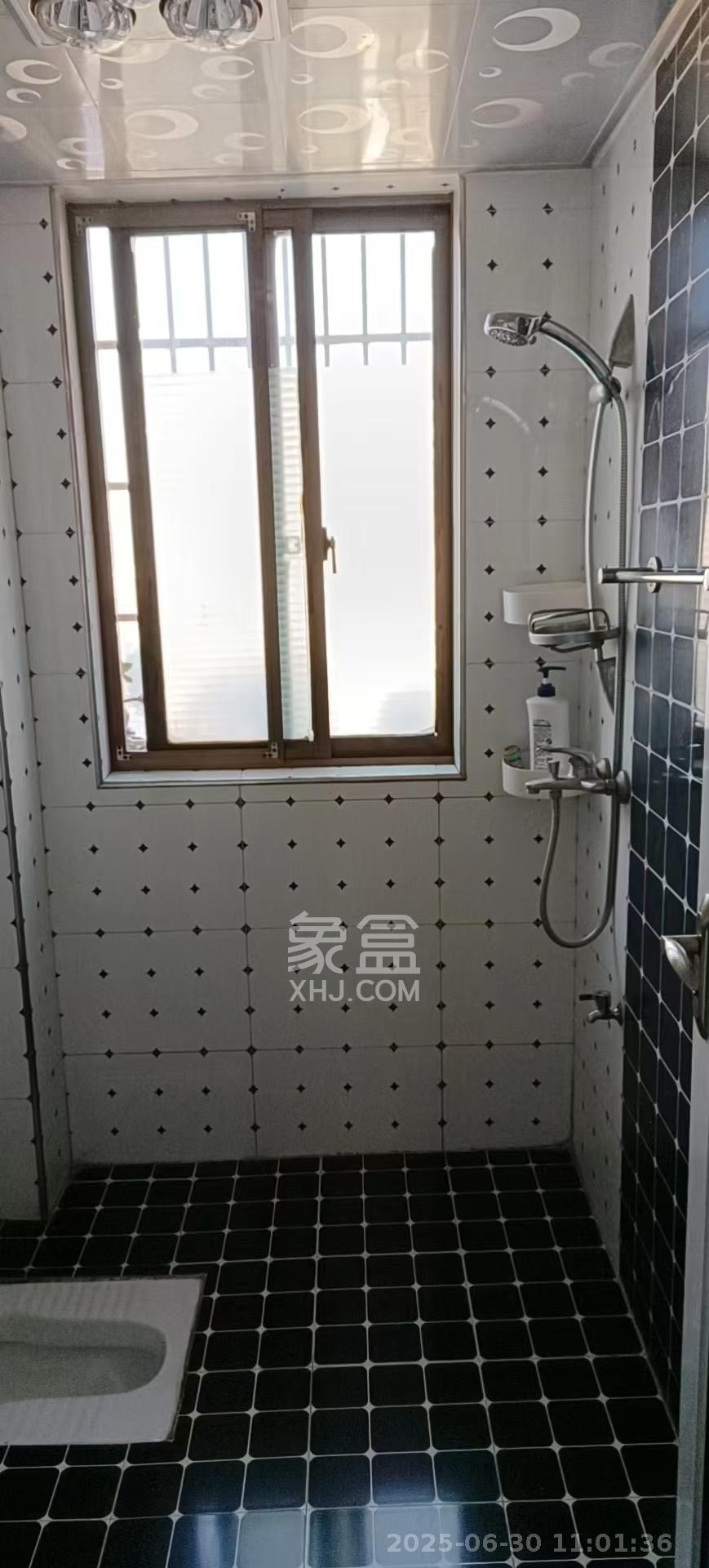 家和院  3室2厅1卫   2000.00元/月室内图