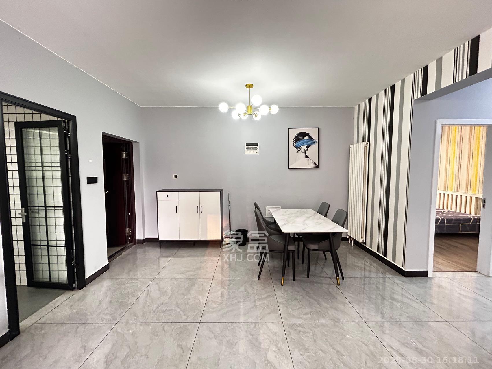 怡海星城  3室2厅2卫    2100.0元/月 怡海星城  3室2厅2卫    2100.0元/月