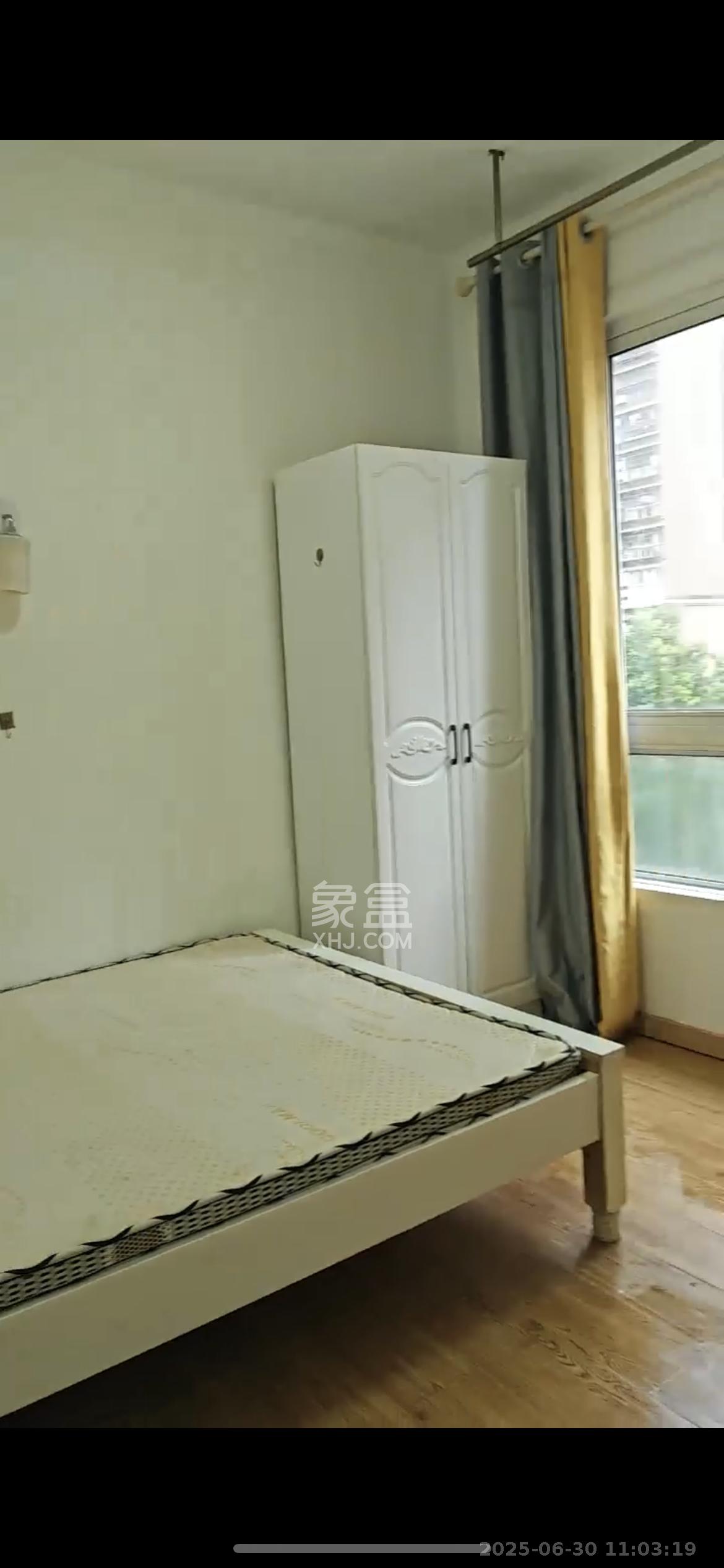 泊林晶城  3室2厅1卫   1300.00元/月室内图