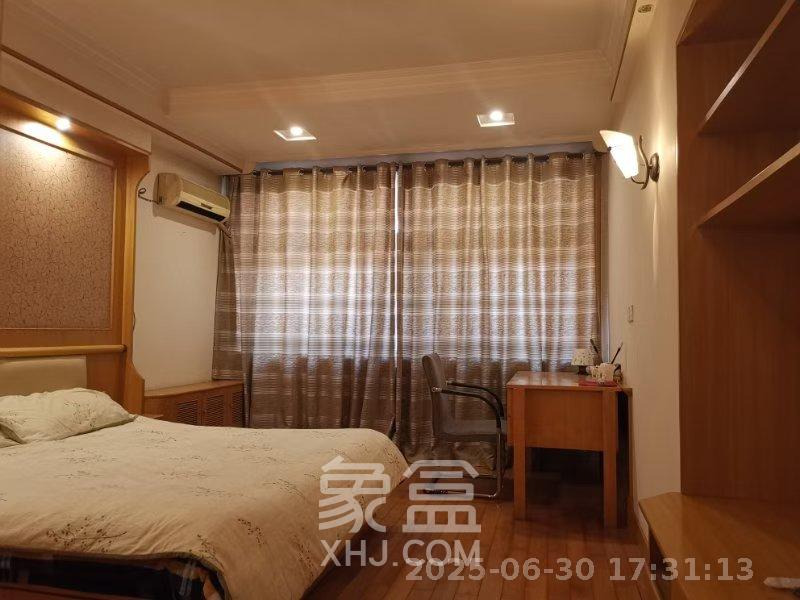 长沙晚报宿舍、晚报大厦  3室2厅2卫    3200.0元/月 长沙晚报宿舍、晚报大厦  3室2厅2卫    3200.0元/月室内图