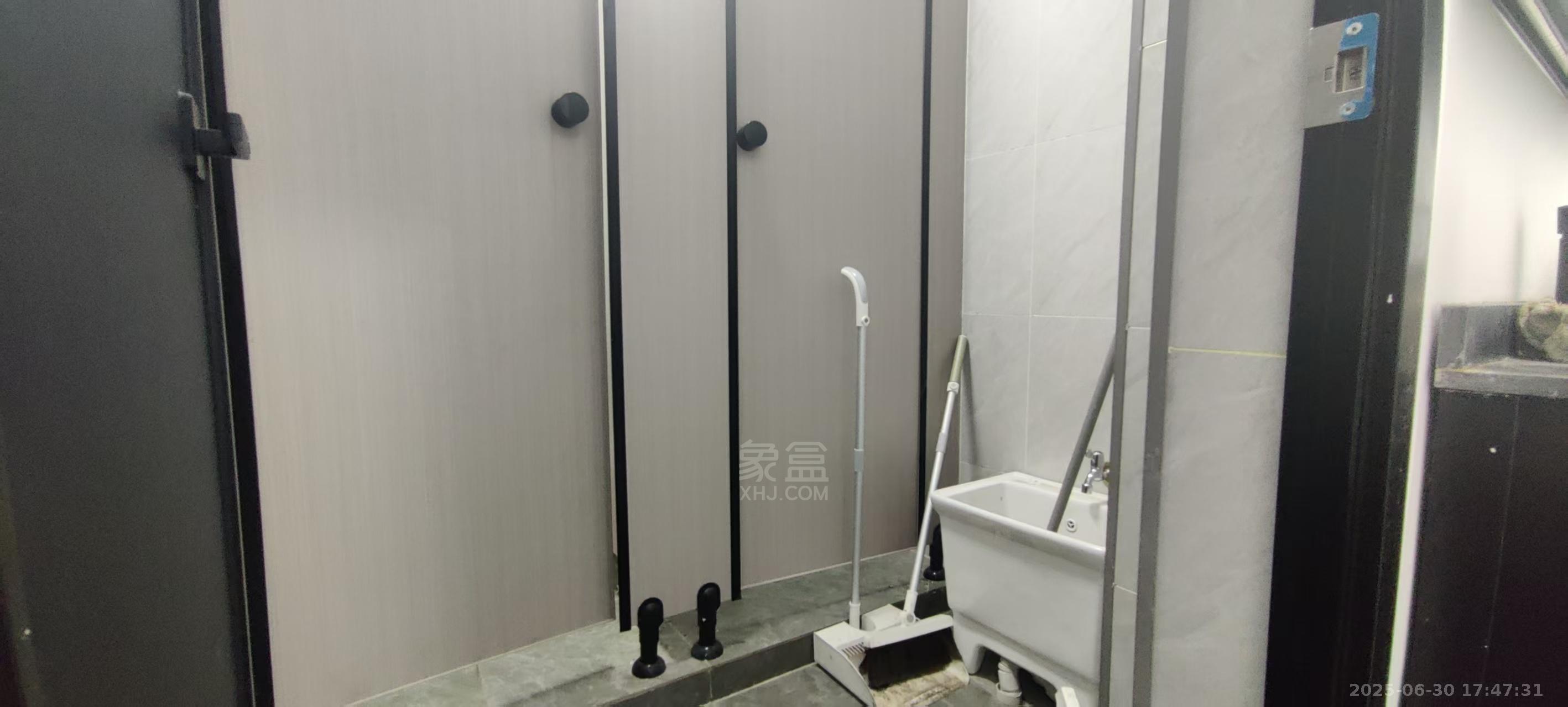 尚格广场 3室1厅1卫 6000.0元/月 尚格广场 3室1厅1卫 6000.0元/月室内图