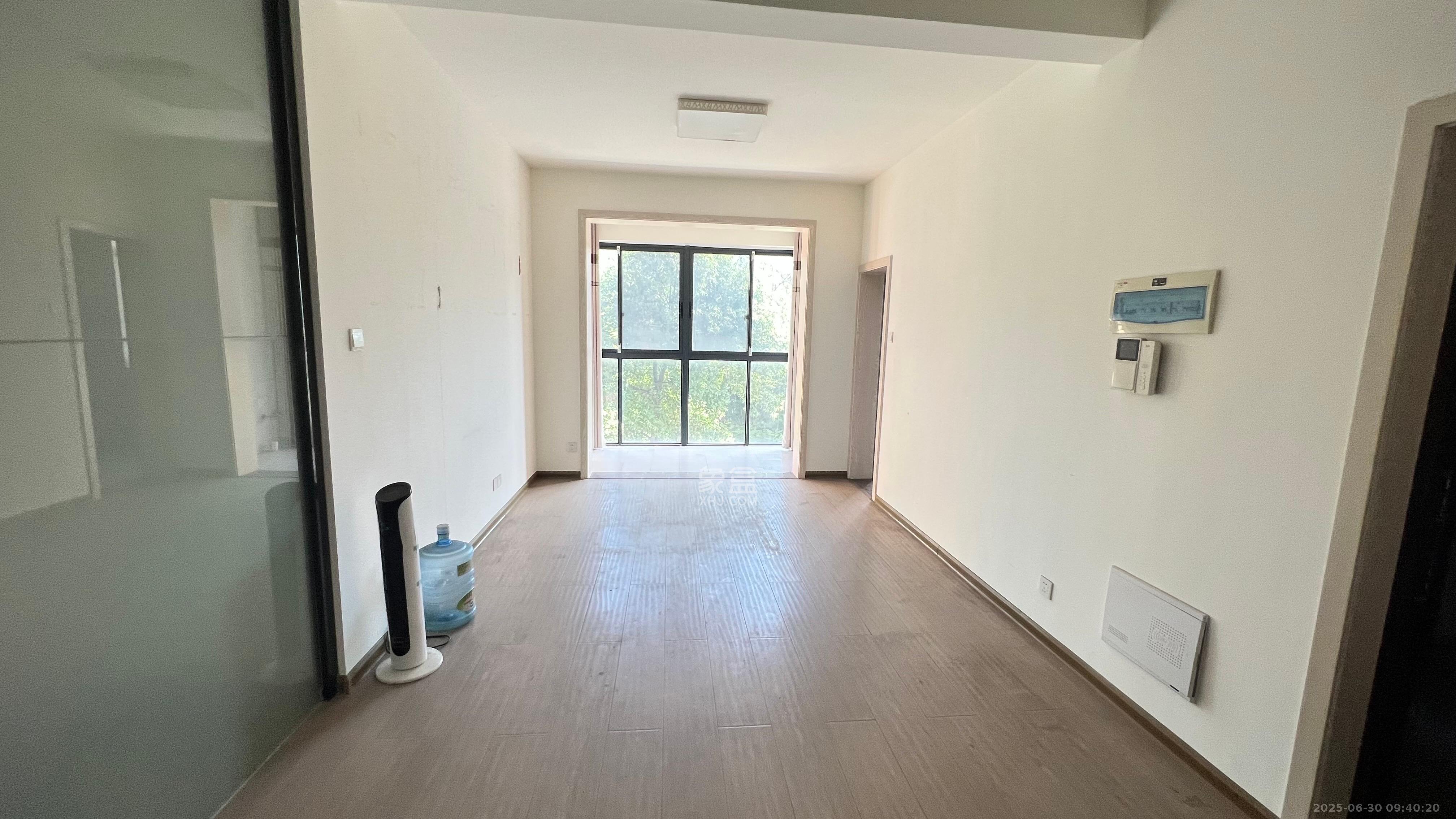 怡和山庄 3室2厅2卫 2300.0元/月 怡和山庄 3室2厅2卫 2300.0元/月室内图