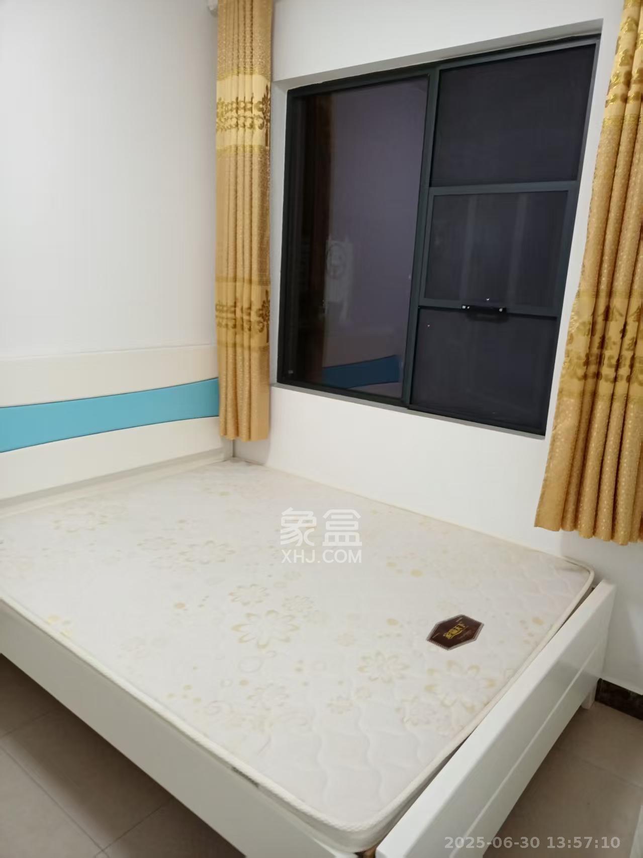 长房云时代  3室2厅1卫   2700.00元/月室内图