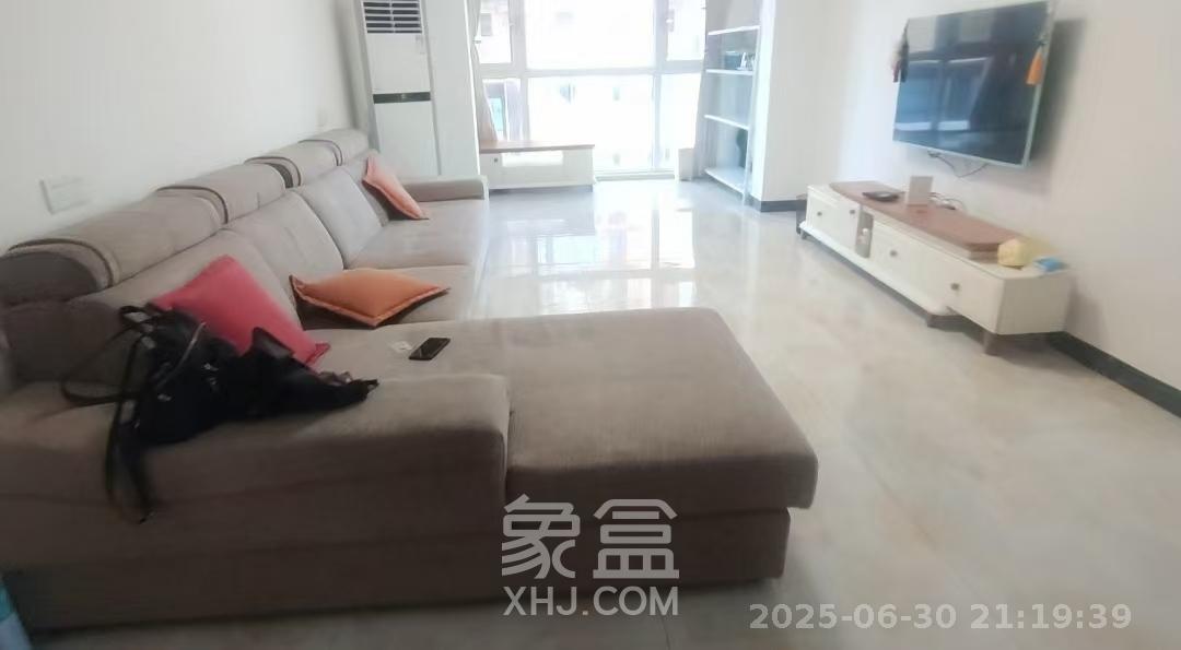 万里时代  3室2厅1卫   3000.00元/月室内图1
