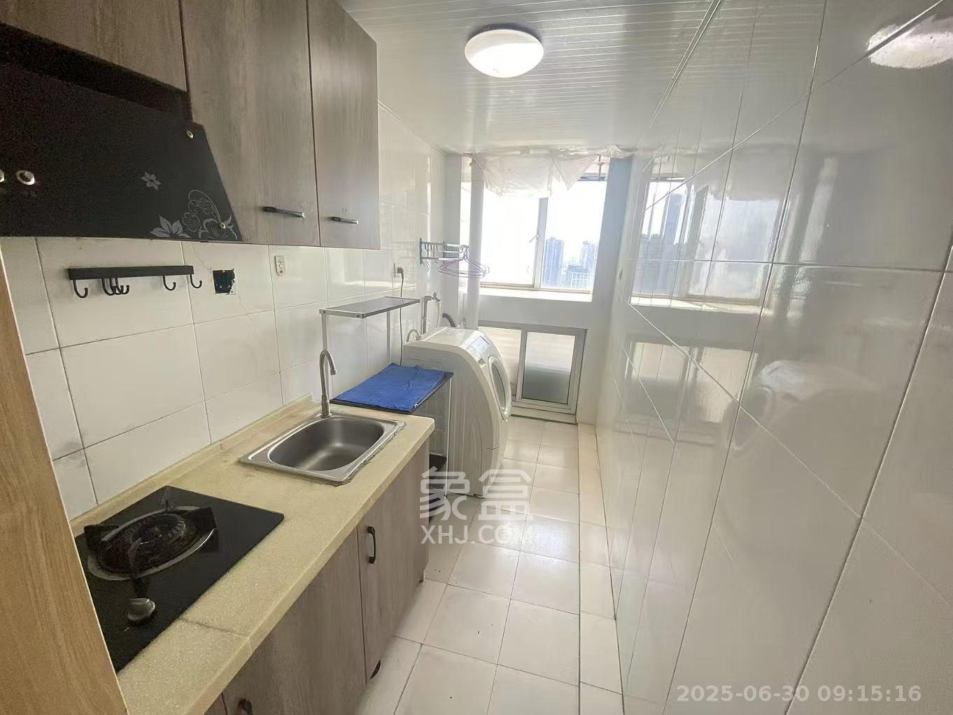 中远公馆 1室1厅1卫 1700.0元/月 中远公馆 1室1厅1卫 1700.0元/月室内图