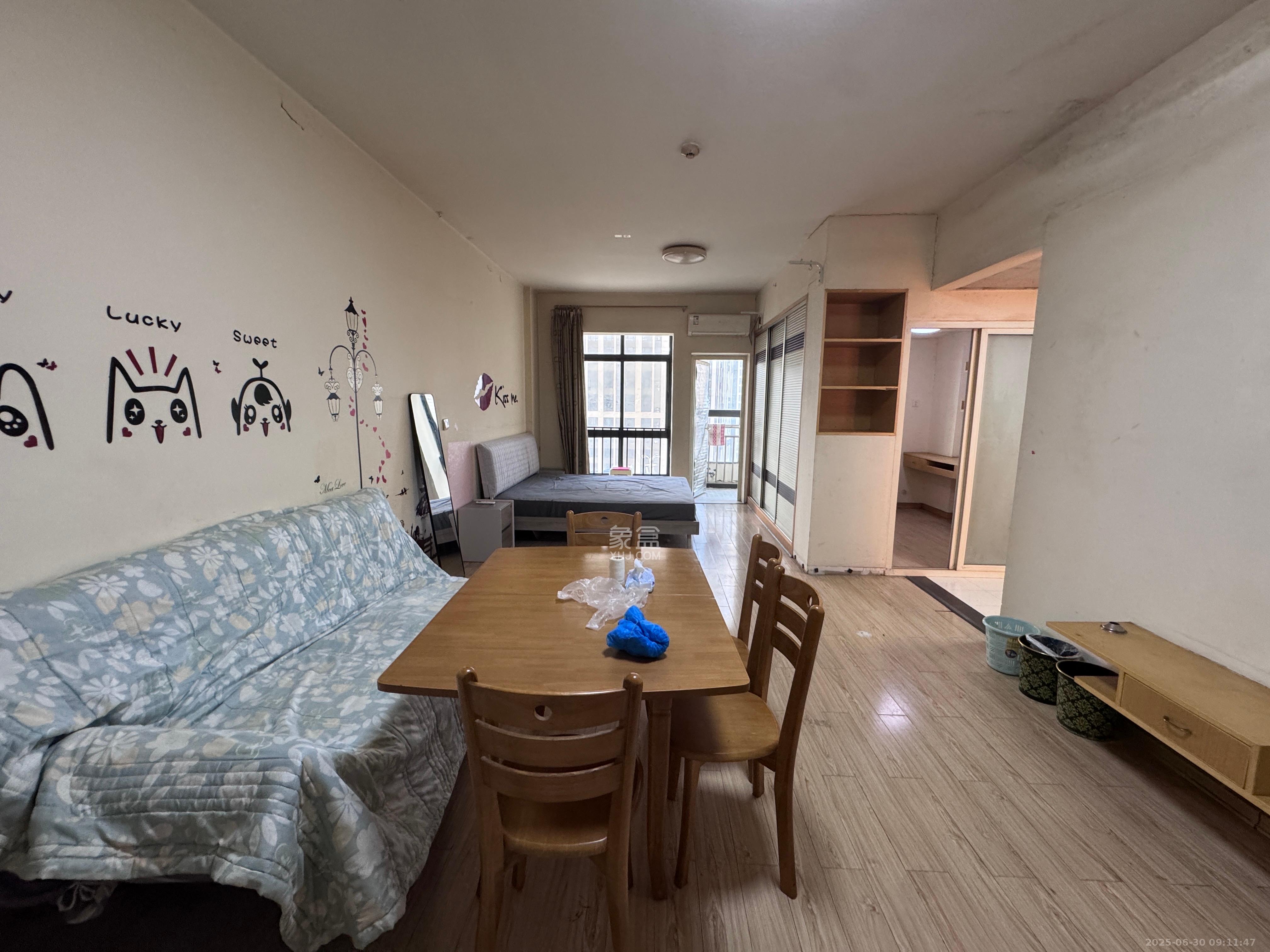 满庭芳小区  1室1厅1卫    1700.0元/月 满庭芳小区  1室1厅1卫    1700.0元/月