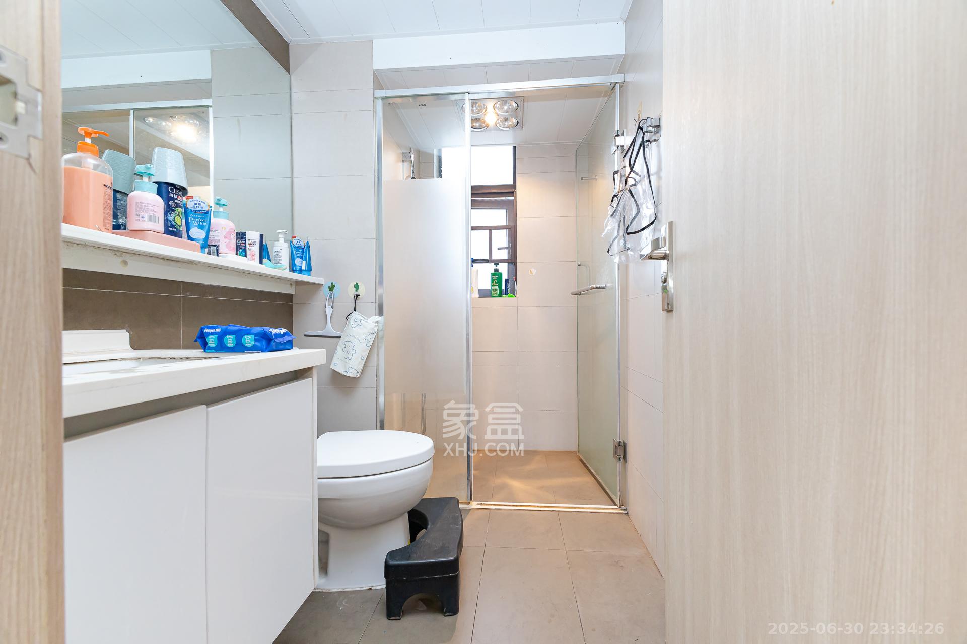 时代倾城三期 2室2厅1卫 67.5万 时代倾城三期 2室2厅1卫 67.5万卫生间