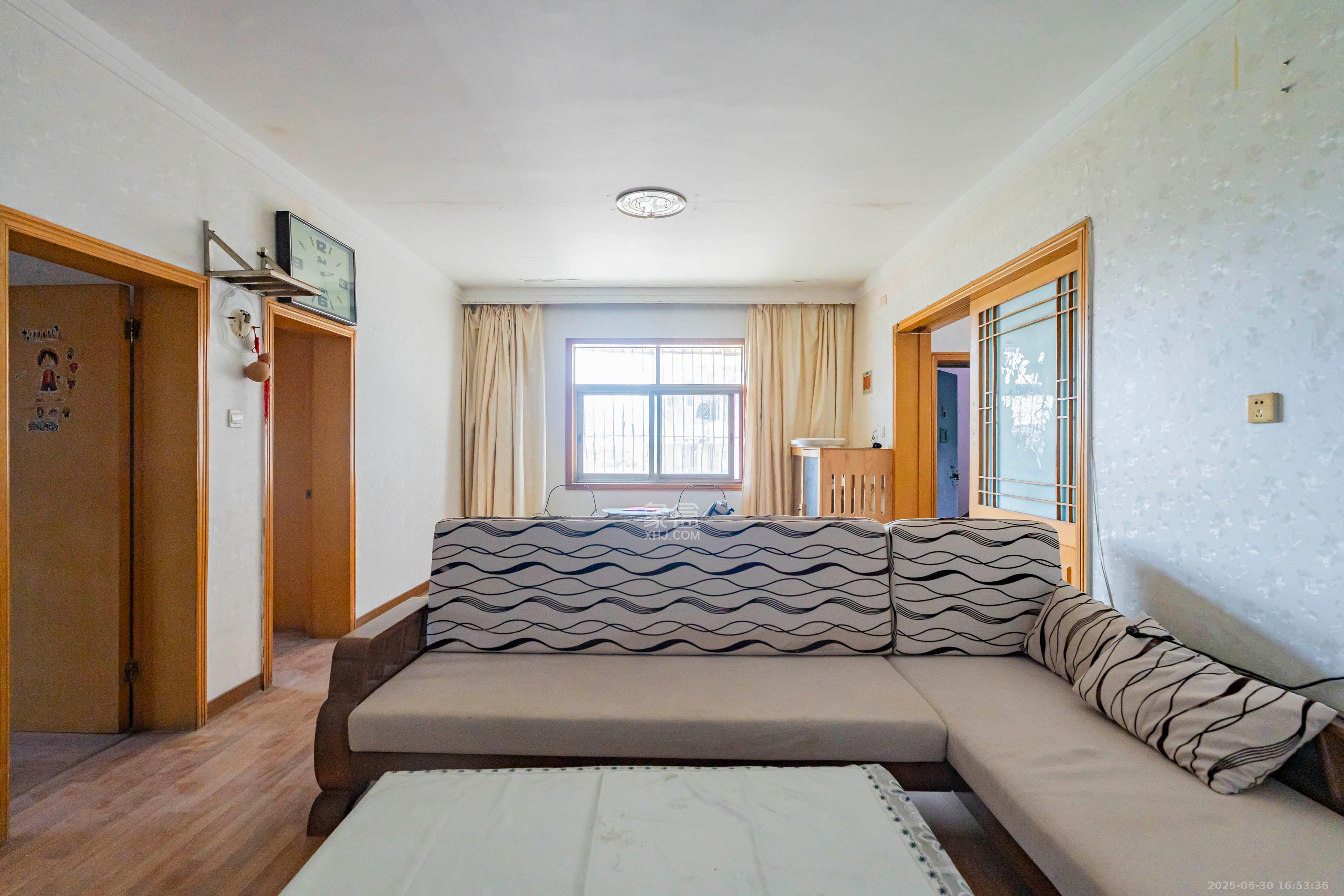 虹嘉花园（虹嘉园小区）  2室2厅1卫    76.0万客厅