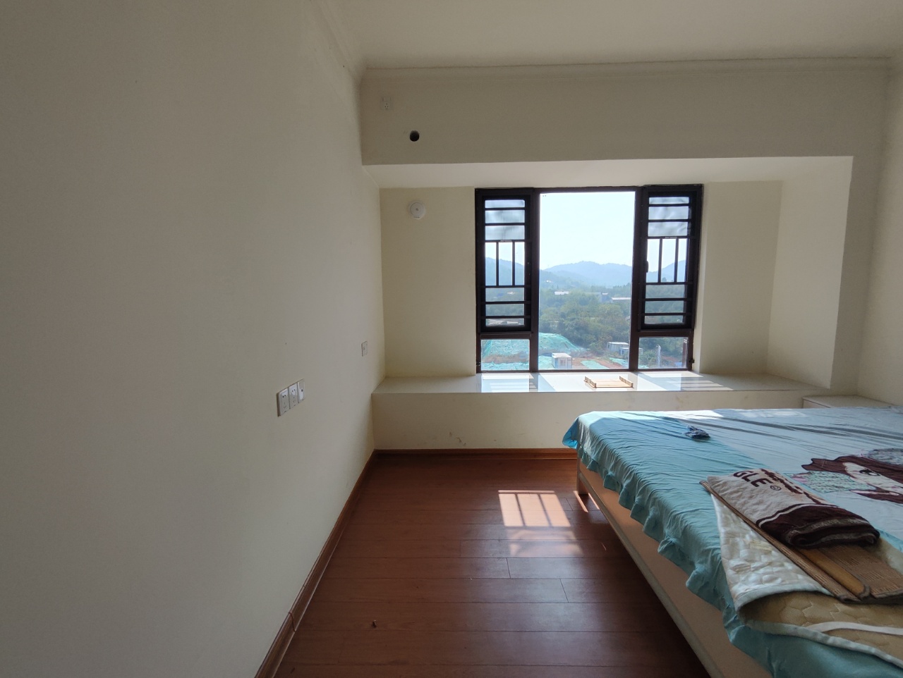 碧桂园豪园-二期  3室2厅2卫    1500.0元/月 碧桂园豪园-二期  3室2厅2卫    1500.0元/月室内图