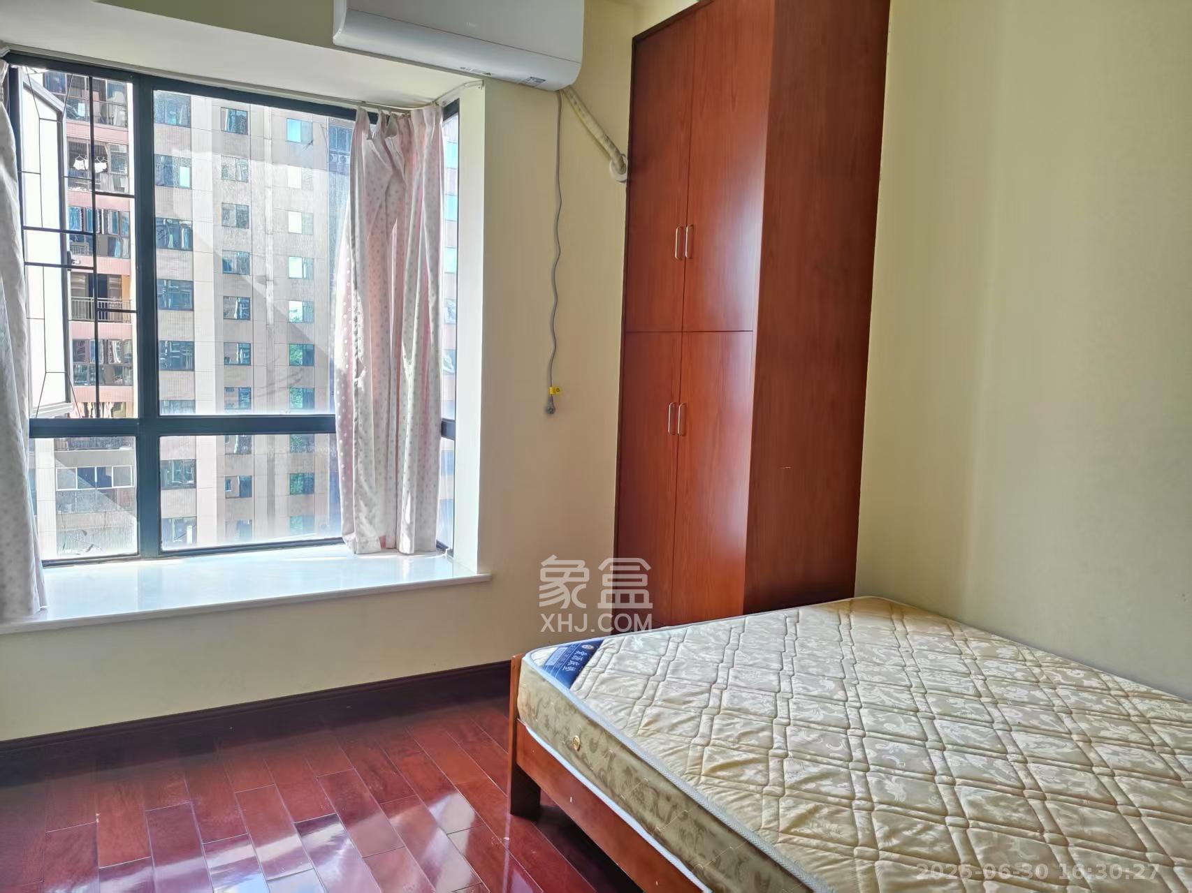 珠江东方明珠(新地东方明珠)三期 4室2厅2卫 2000.0元/月 珠江东方明珠(新地东方明珠)三期 4室2厅2卫 2000.0元/月室内图