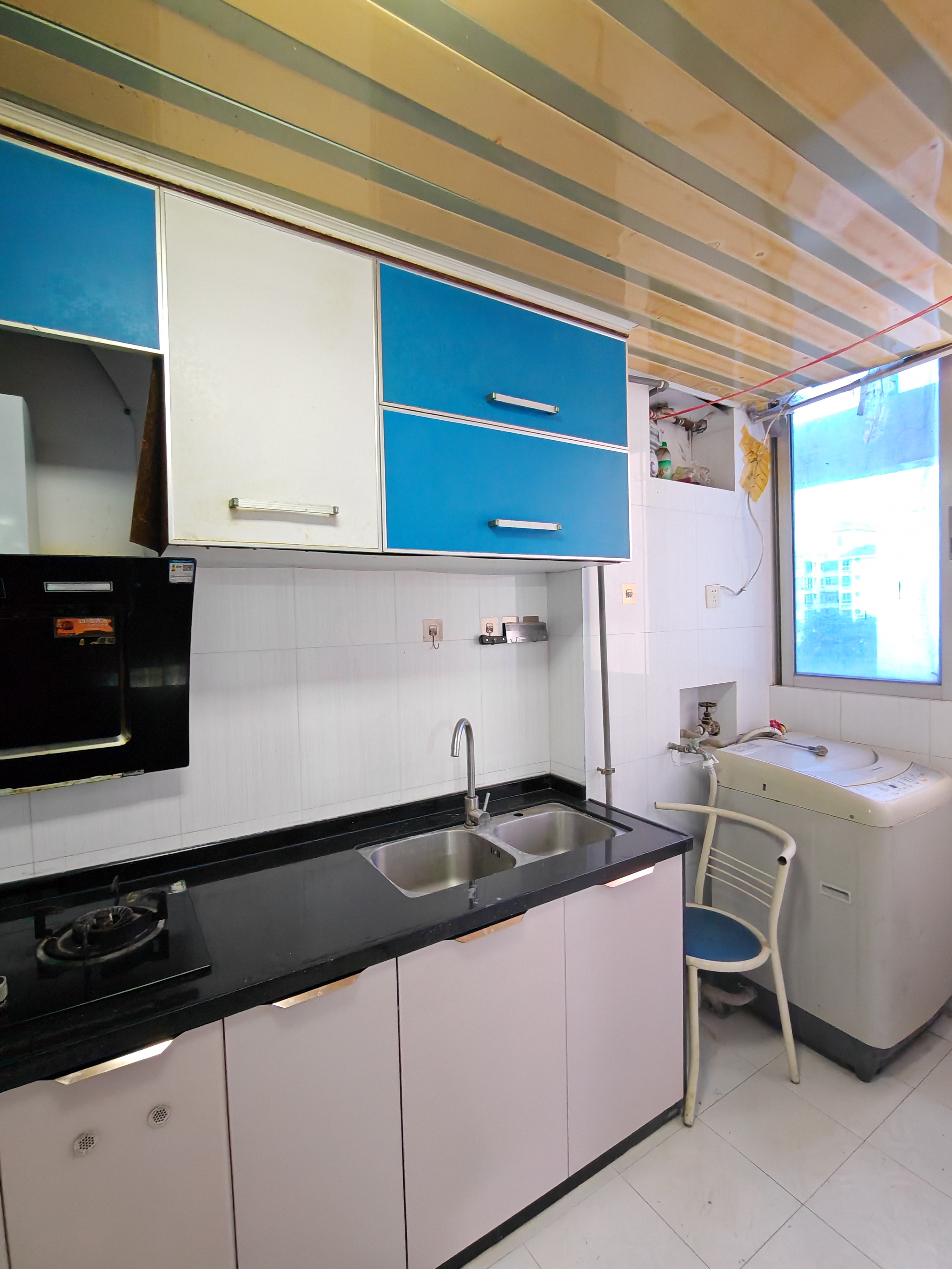 万恒城市花园 3室2厅1卫 2300.0元/月 万恒城市花园 3室2厅1卫 2300.0元/月室内图