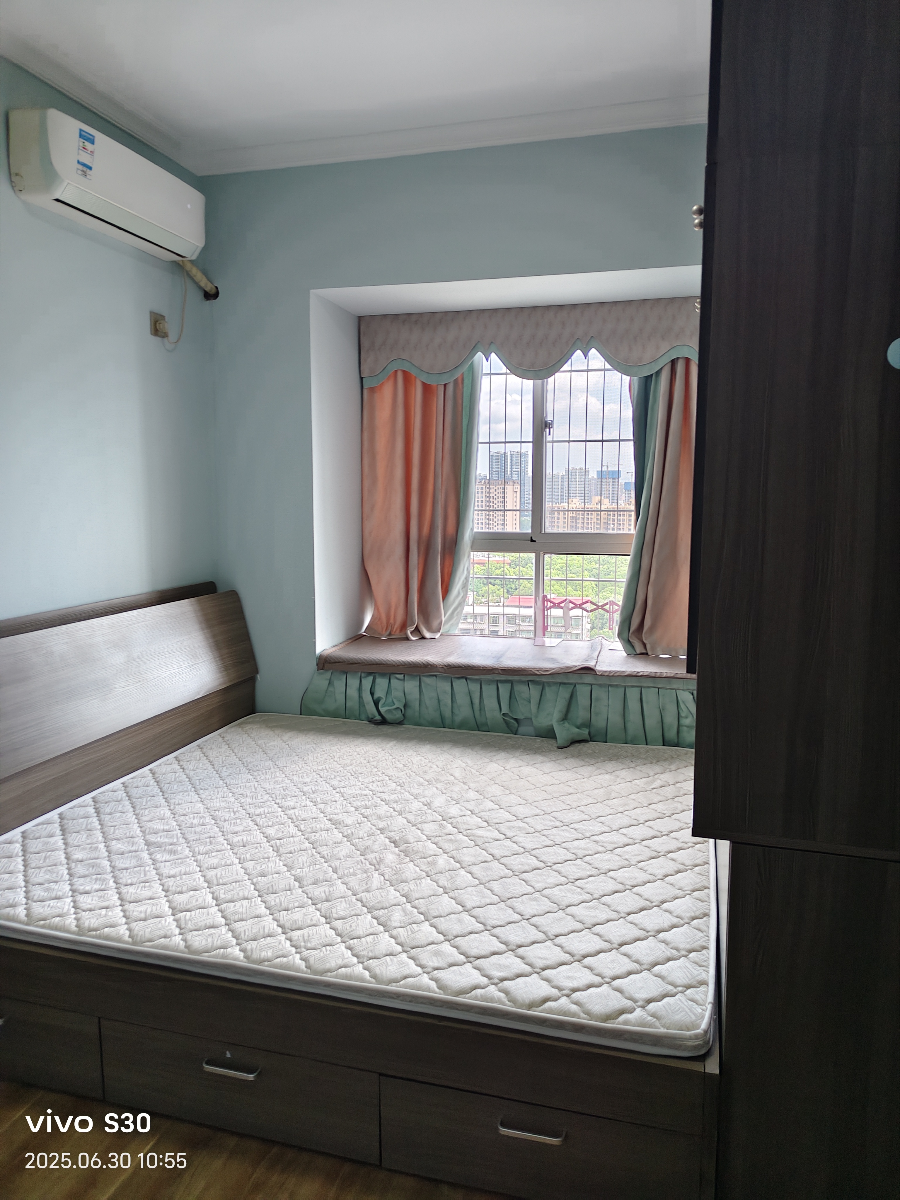 御笔华章 3室2厅1卫 2300.0元/月 御笔华章 3室2厅1卫 2300.0元/月室内图