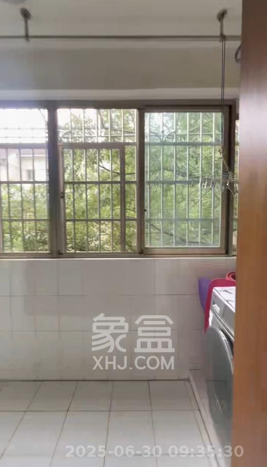 鑫园  3室2厅1卫   2400.00元/月室内图