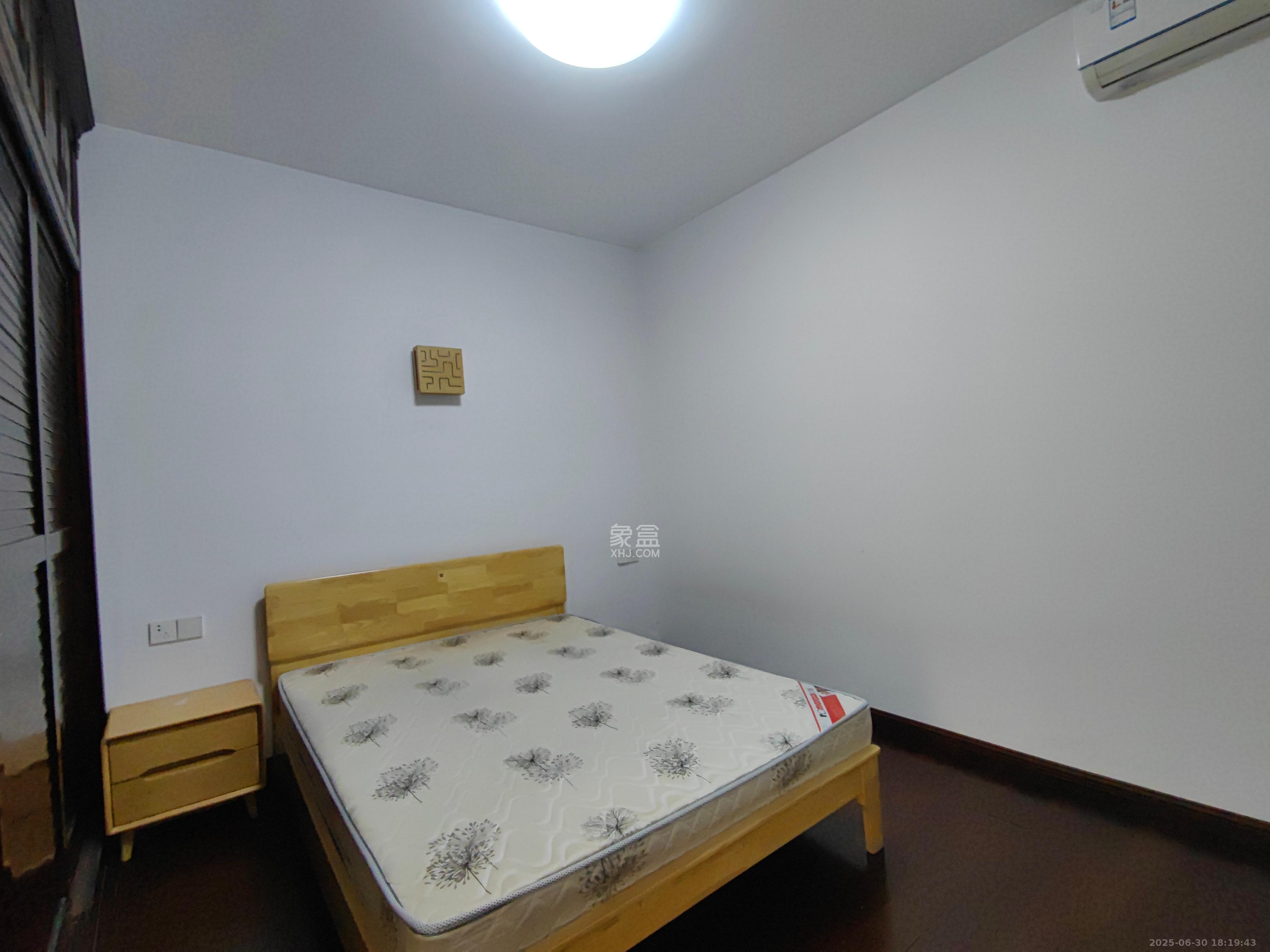 中建梅溪湖中心  3室2厅1卫   2800.00元/月室内图