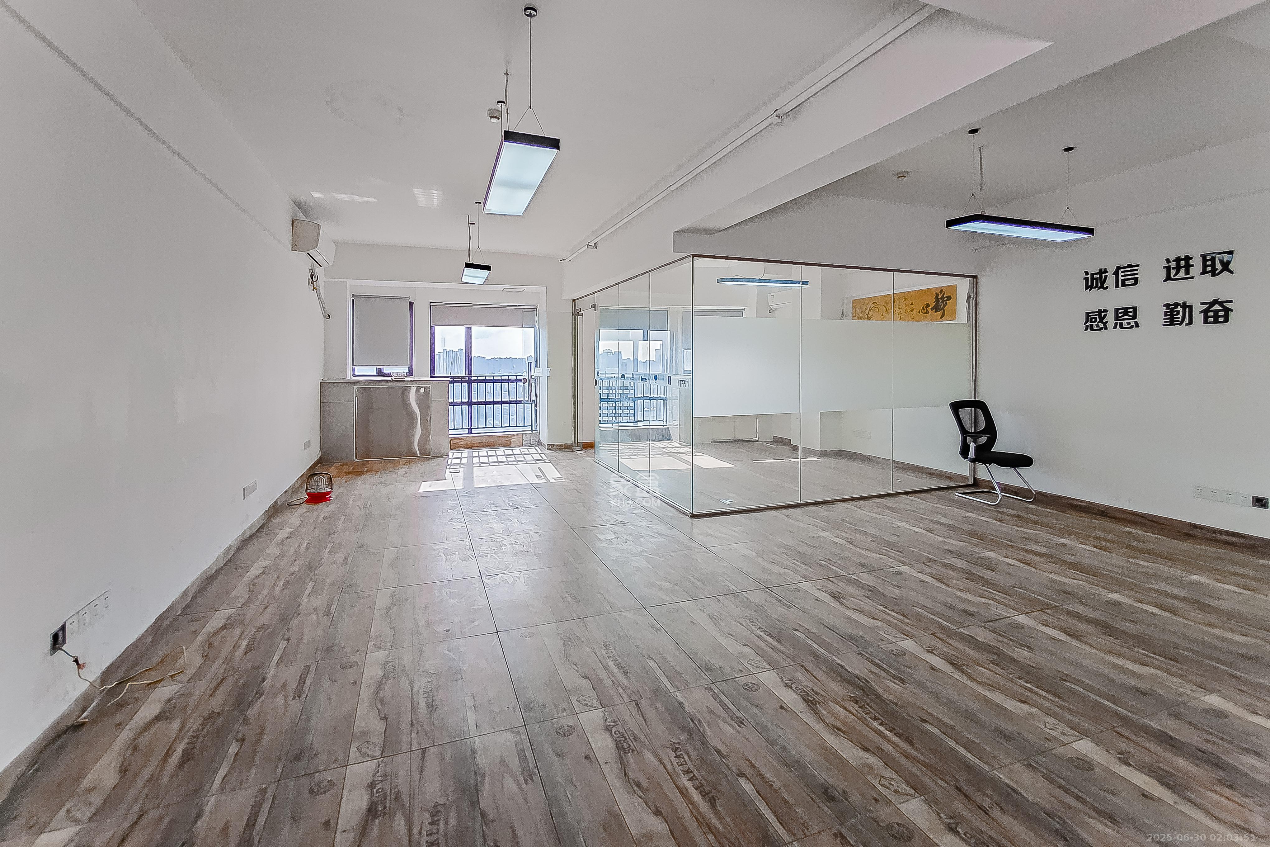 博雅例外 1室1厅1卫 17.48万 博雅例外 1室1厅1卫 17.48万客厅