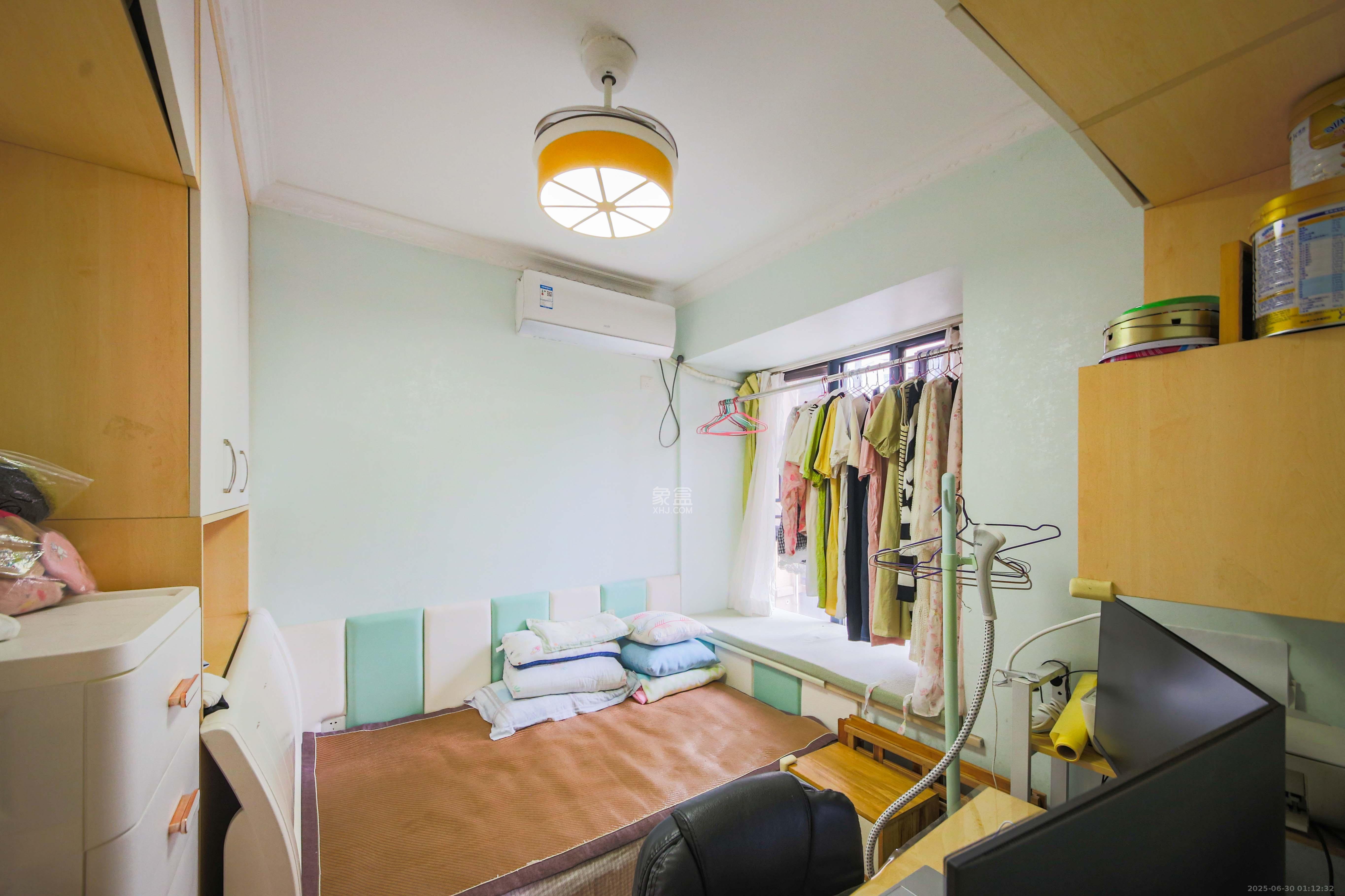 水墨林溪 3室2厅2卫 112.00万 水墨林溪 3室2厅2卫 112.00万卧室