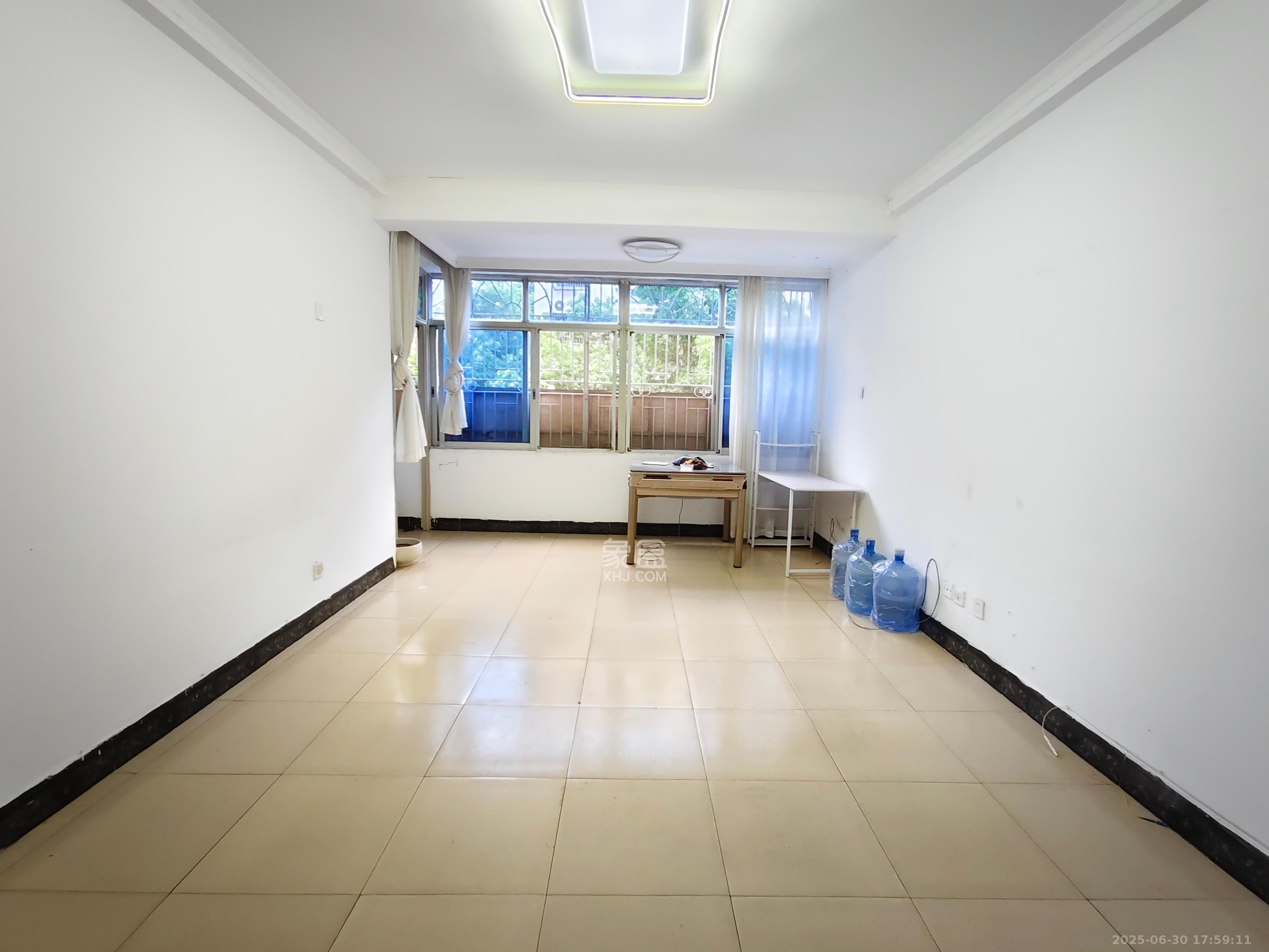 马王堆陶瓷城新合区  2室2厅1卫    2200.0元/月 马王堆陶瓷城新合区  2室2厅1卫    2200.0元/月室内图