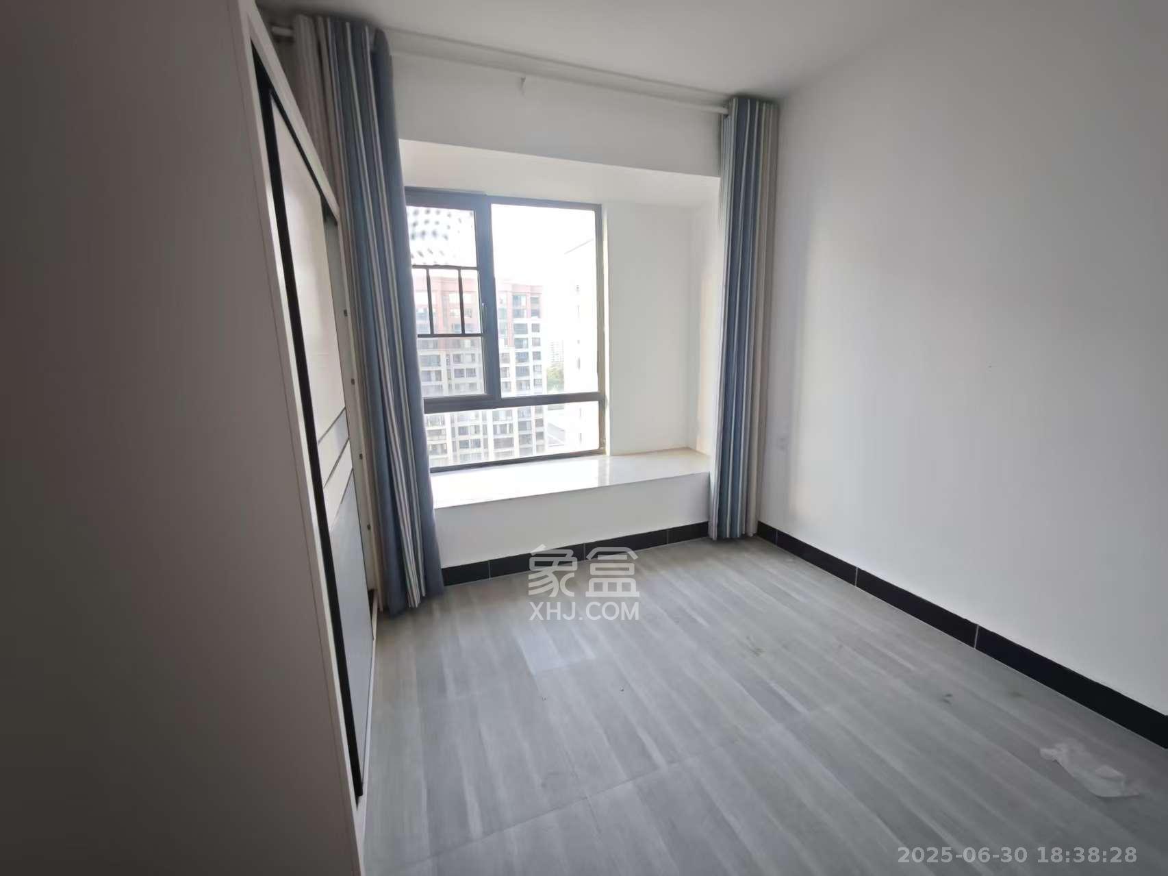 五矿万境蓝山  4室2厅2卫    2500.0元/月 五矿万境蓝山  4室2厅2卫    2500.0元/月室内图