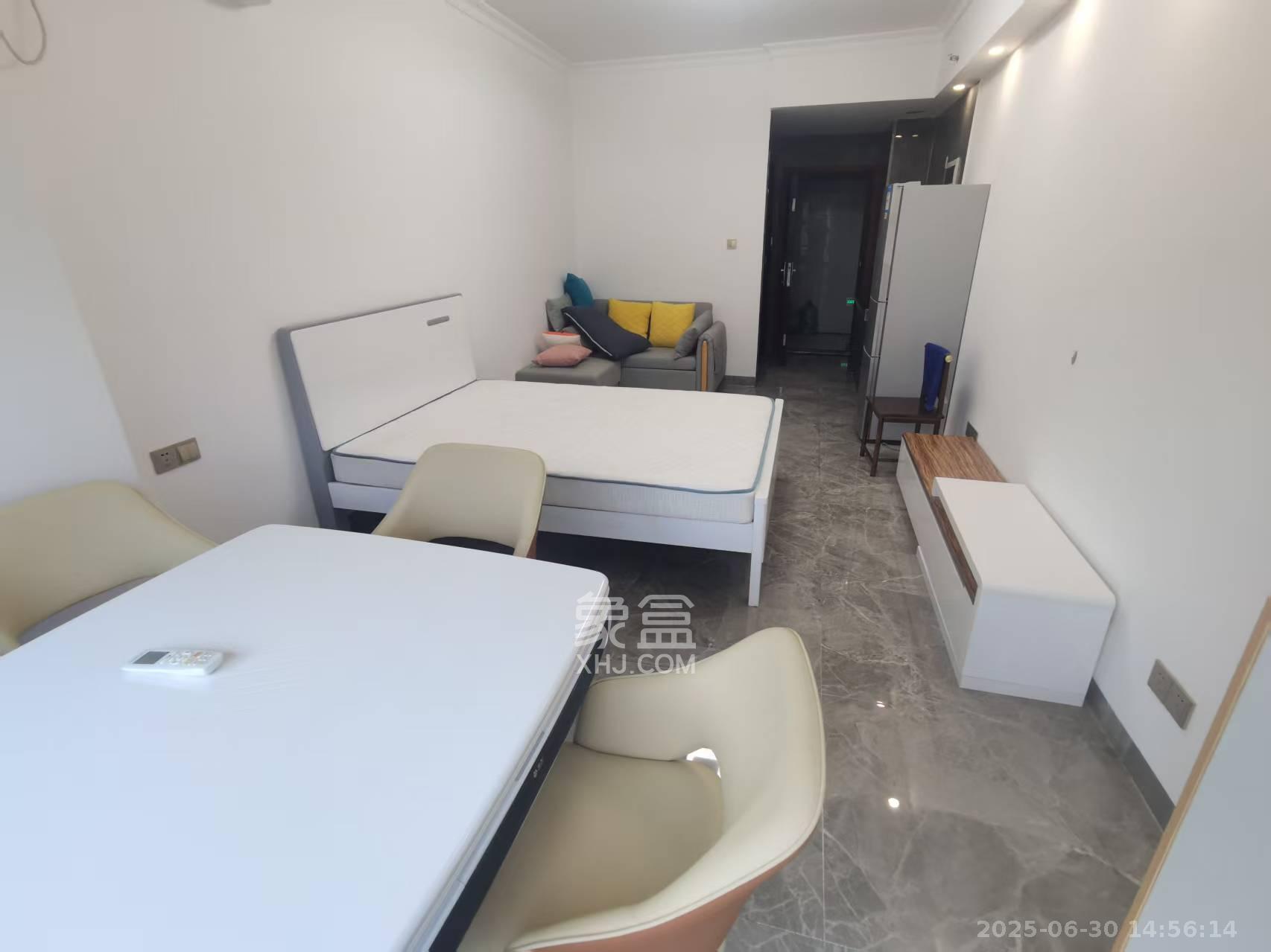 裕天国际商汇中心 3室1厅1卫 1600.0元/月 裕天国际商汇中心 3室1厅1卫 1600.0元/月室内图