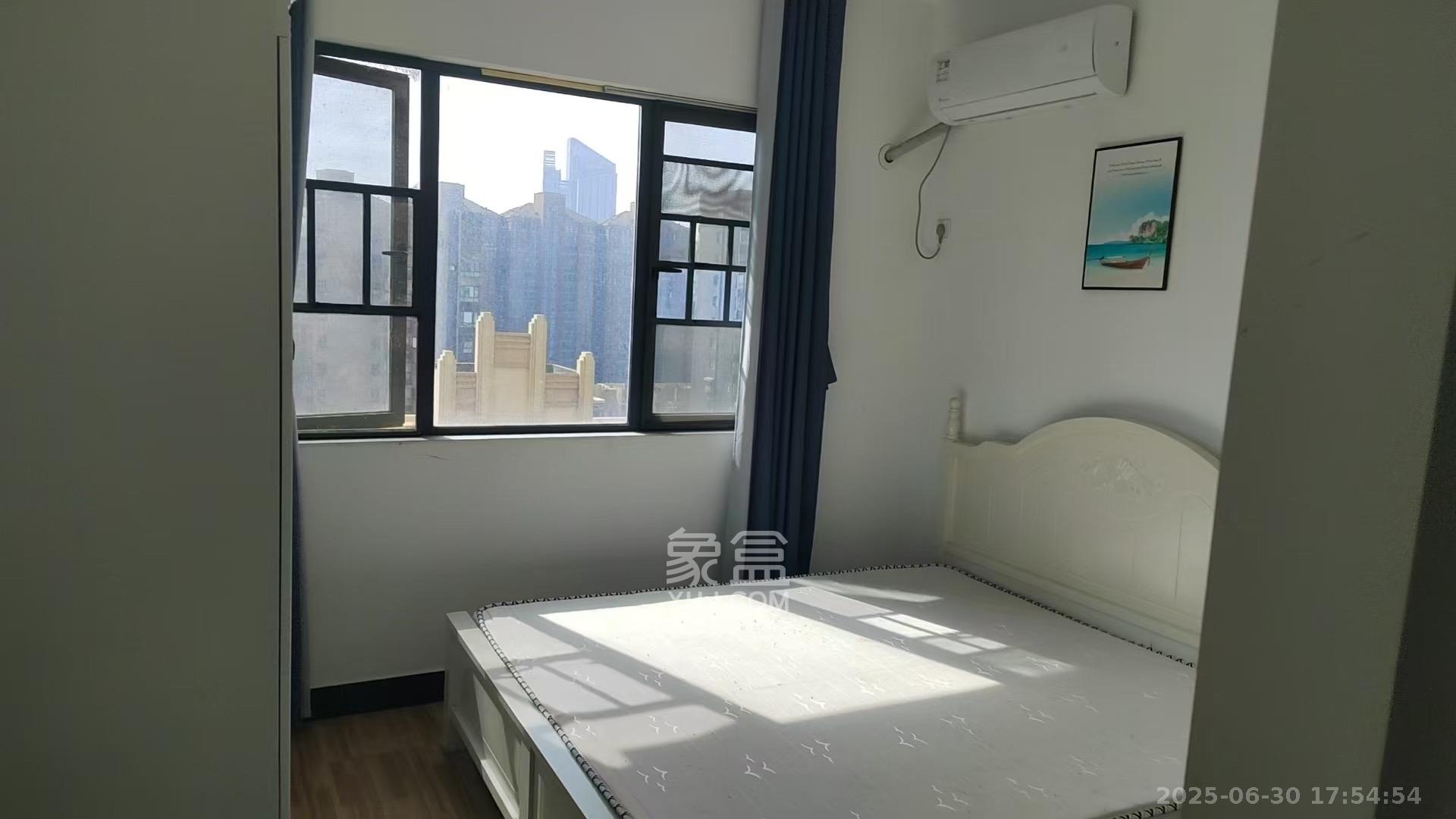 明大佳园 3室2厅1卫 3400.0元/月 明大佳园 3室2厅1卫 3400.0元/月室内图