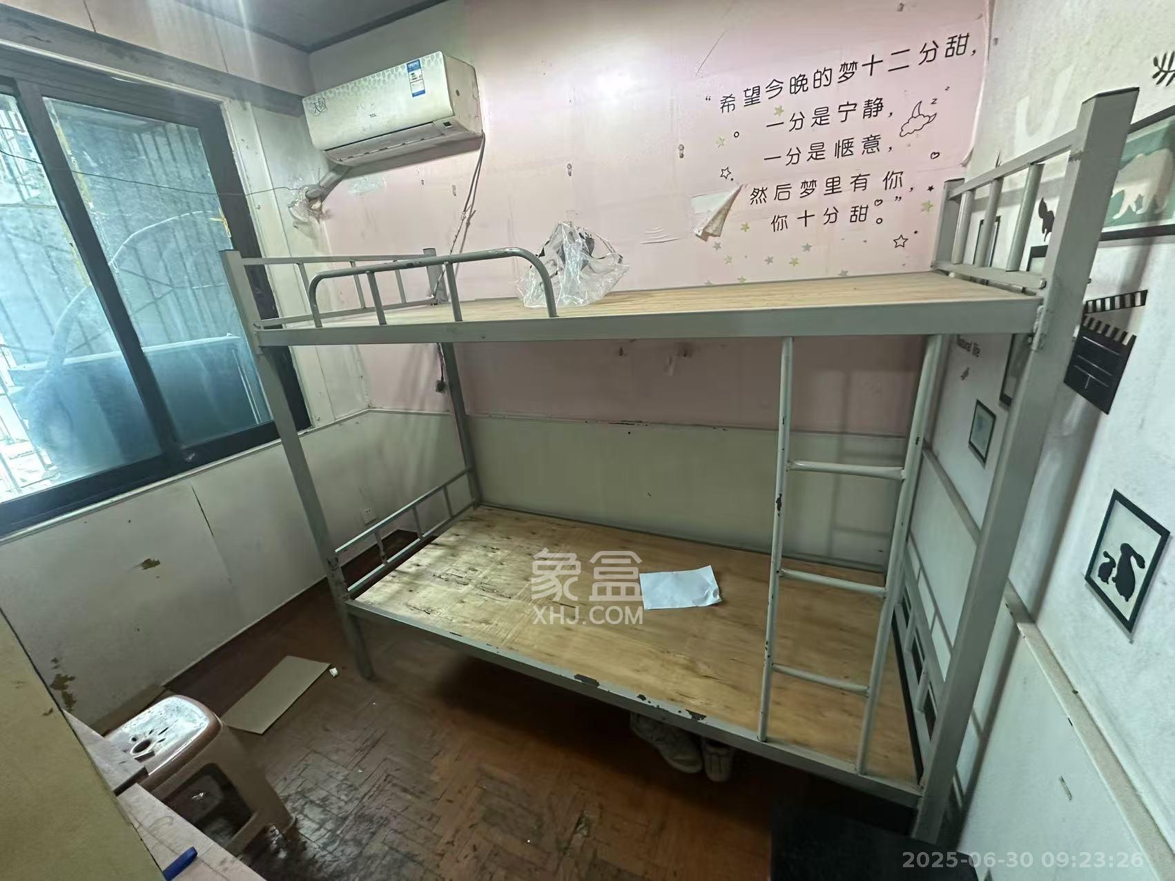 向韶村 3室1厅1卫 1400.0元/月 向韶村 3室1厅1卫 1400.0元/月室内图