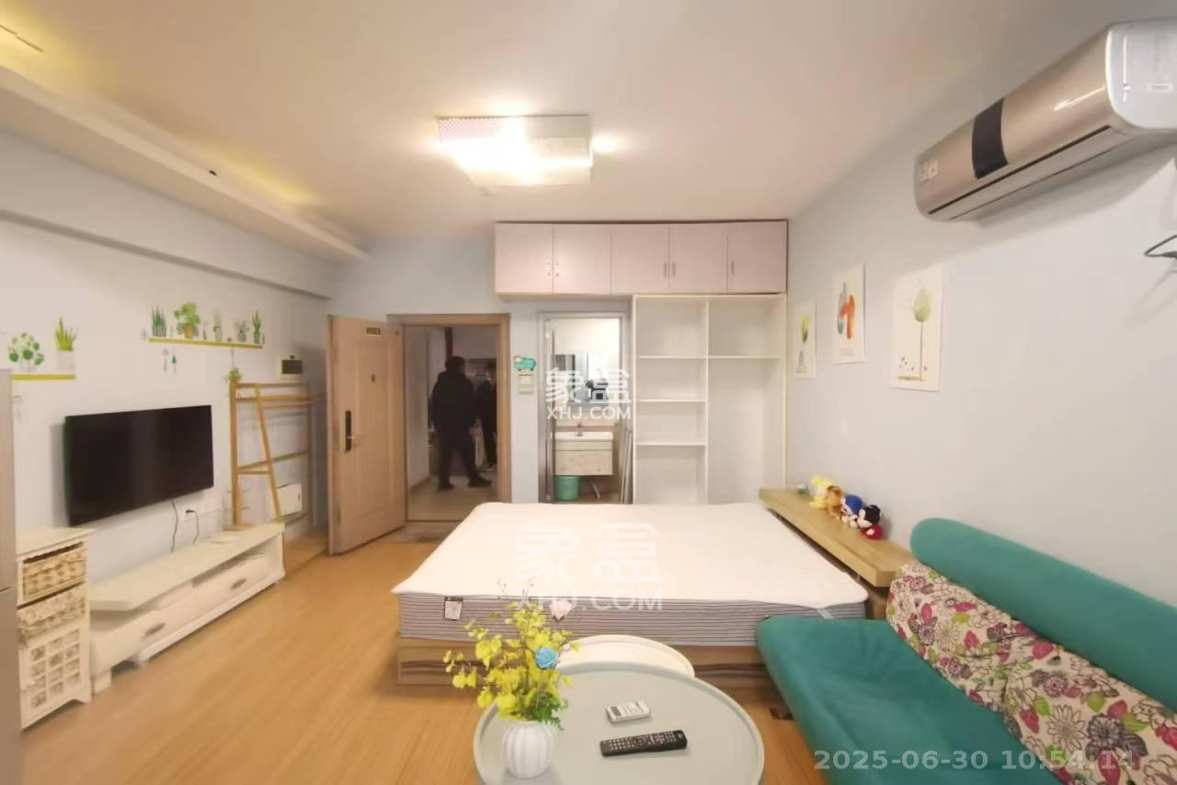 湘域相遇  1室1厅1卫    1800.0元/月 湘域相遇  1室1厅1卫    1800.0元/月室内图