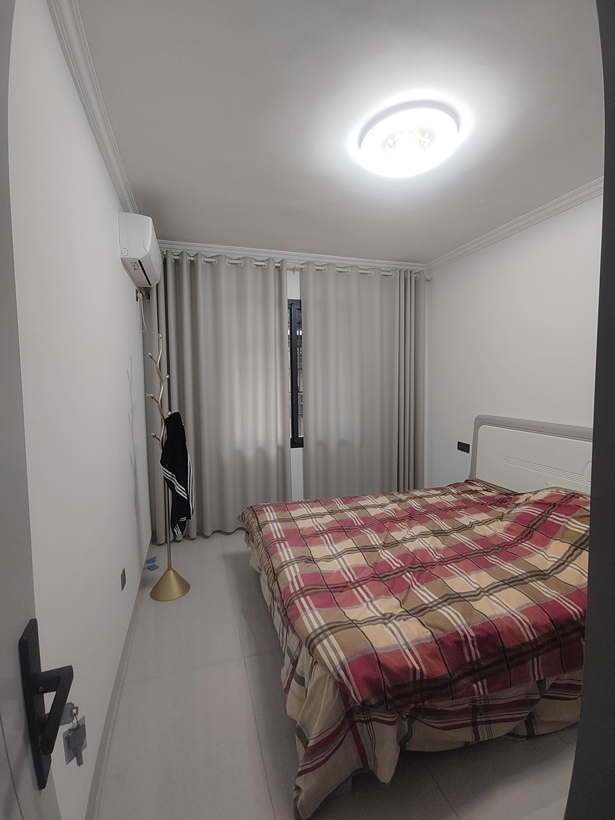 王家小区  1室0厅0卫    560.0元/月