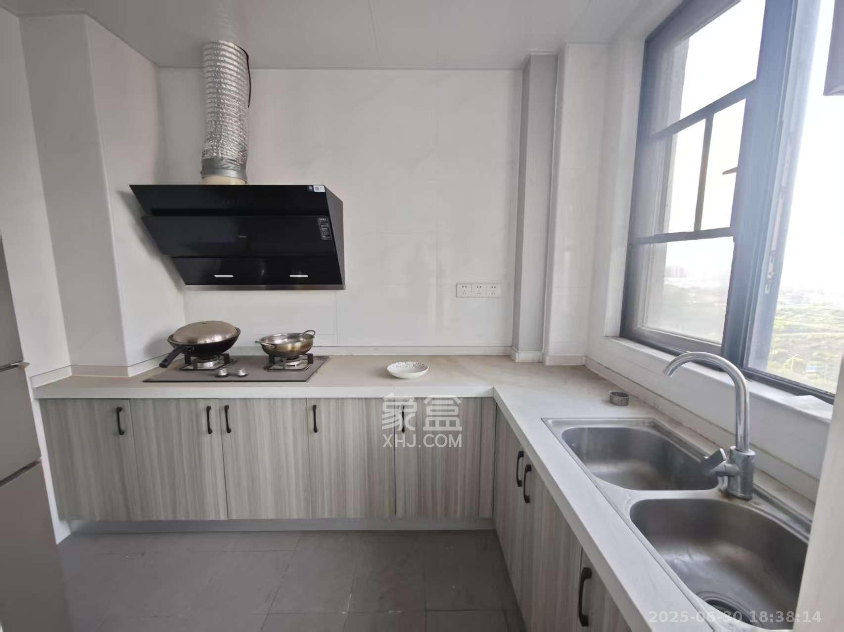 五矿万境蓝山  4室2厅2卫    2500.0元/月 五矿万境蓝山  4室2厅2卫    2500.0元/月室内图