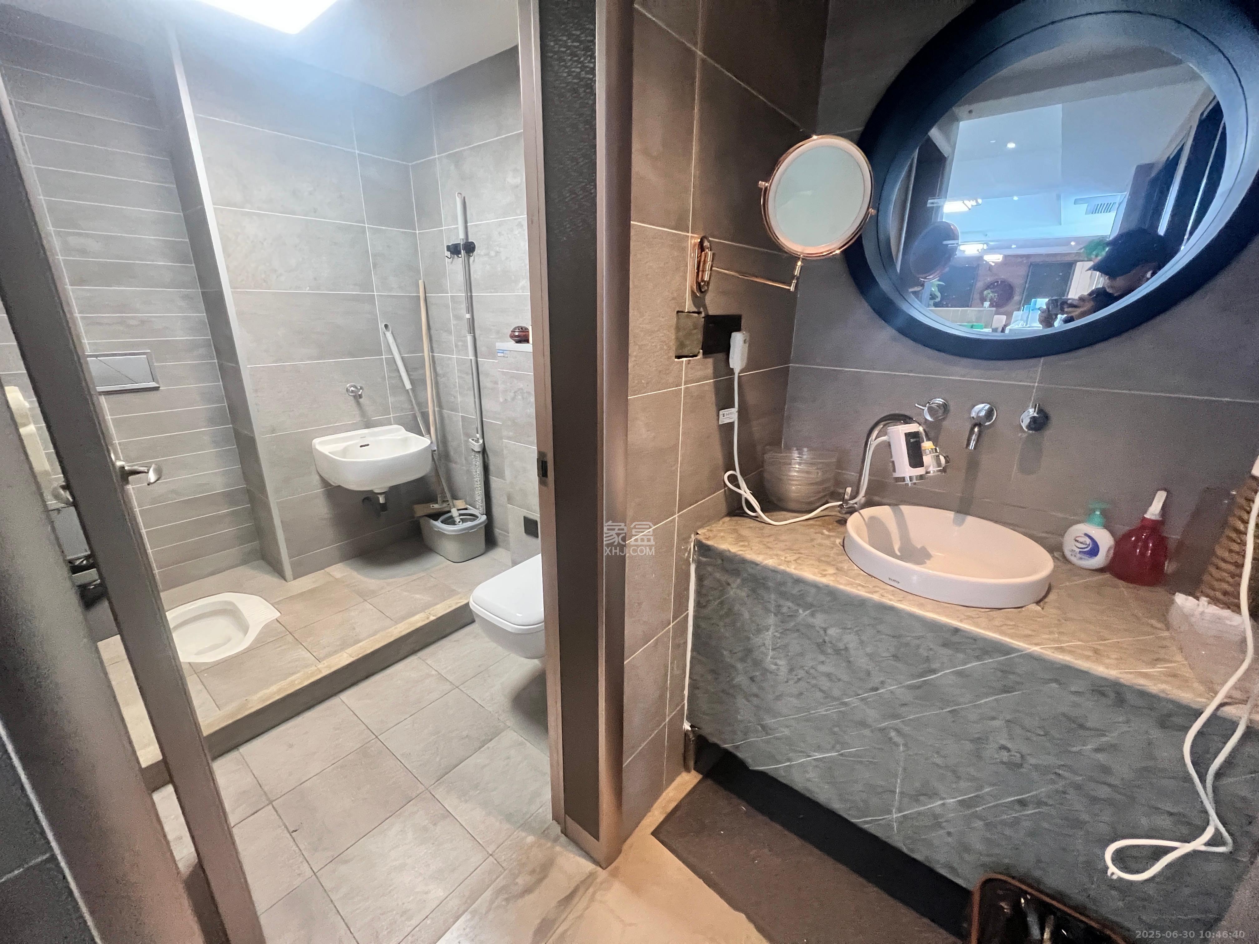 长房中庭国际(东郡华蓉广场)  1室1厅1卫    9000.0元/月 长房中庭国际(东郡华蓉广场)  1室1厅1卫    9000.0元/月室内图1