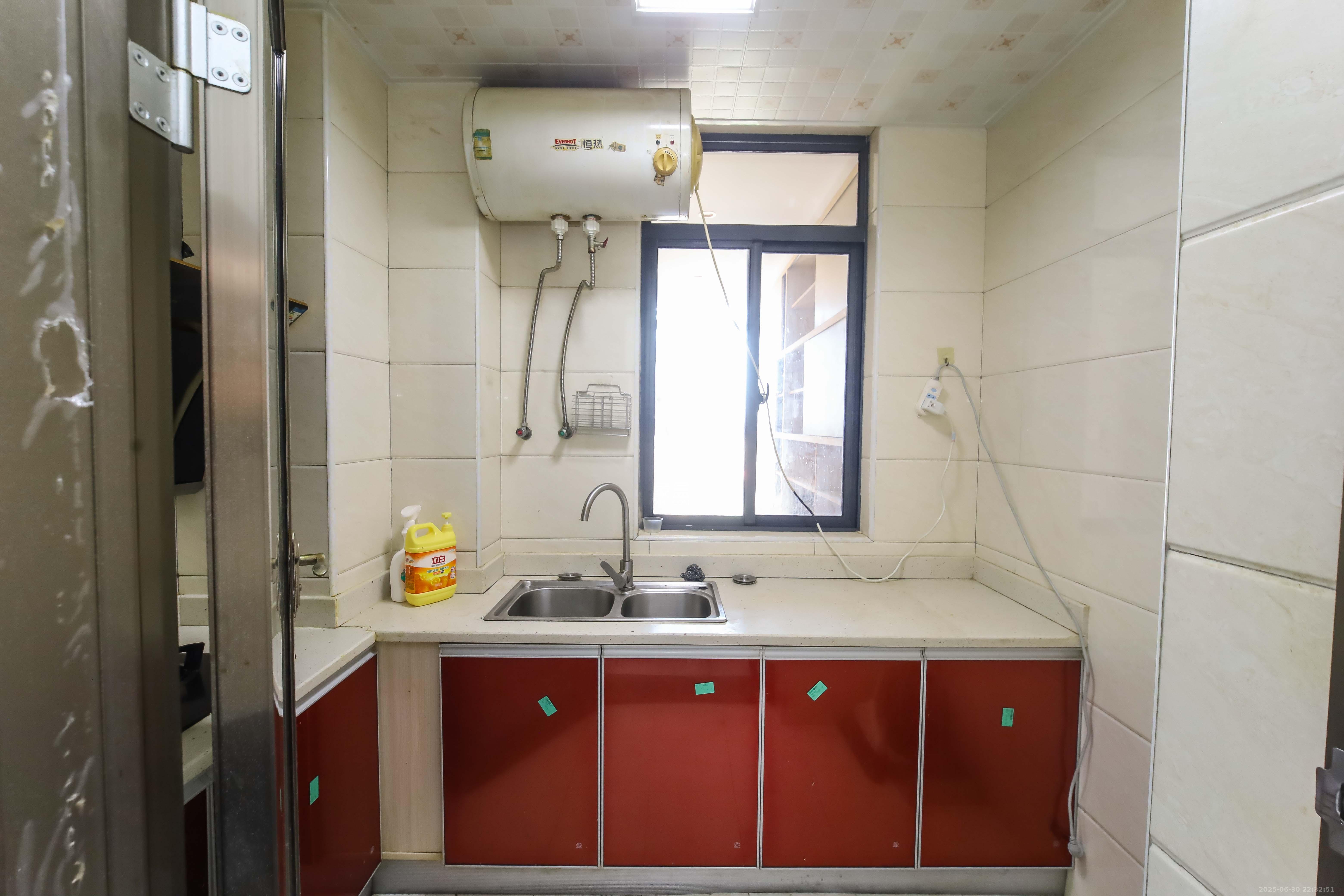 江河双水湾 2室2厅1卫 78.0万 江河双水湾 2室2厅1卫 78.0万厨房