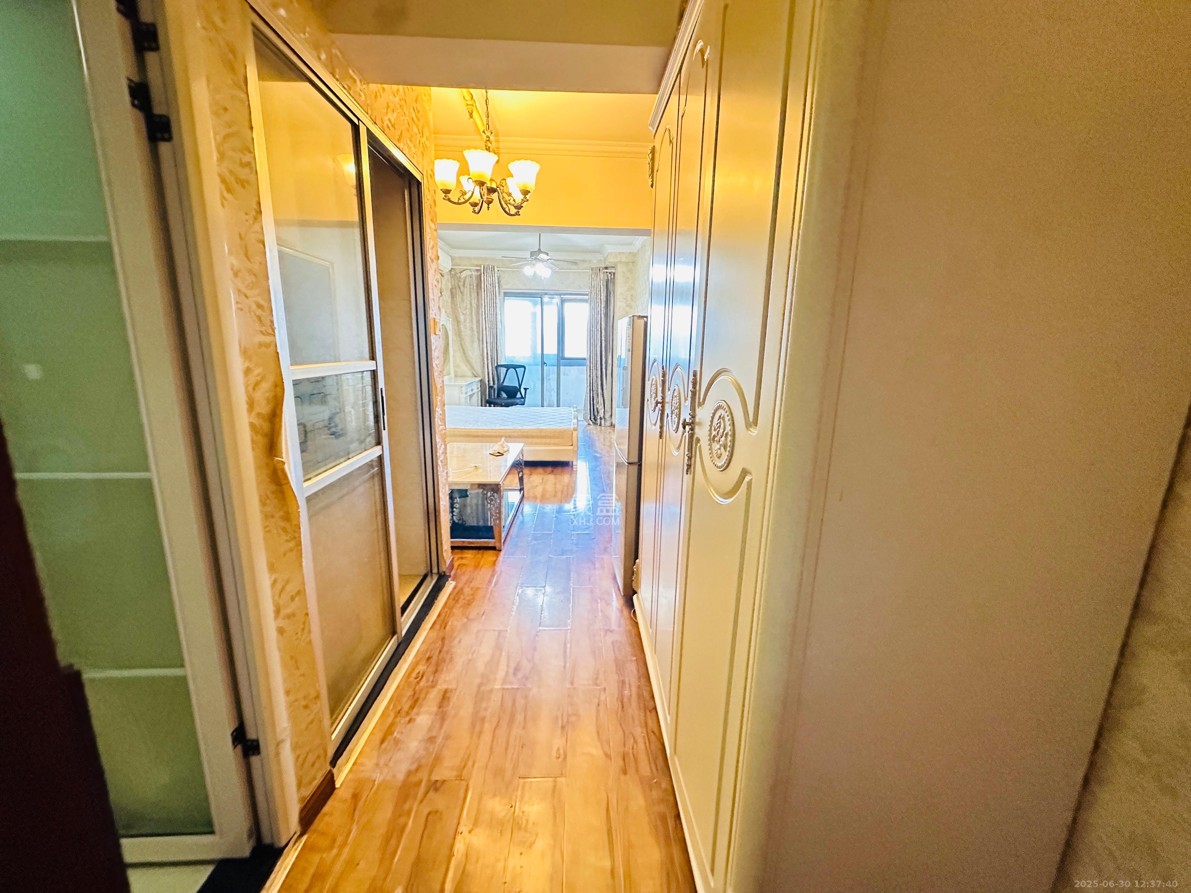 东怡外国(南湖一号) 1室1厅1卫 2500.0元/月 东怡外国(南湖一号) 1室1厅1卫 2500.0元/月室内图