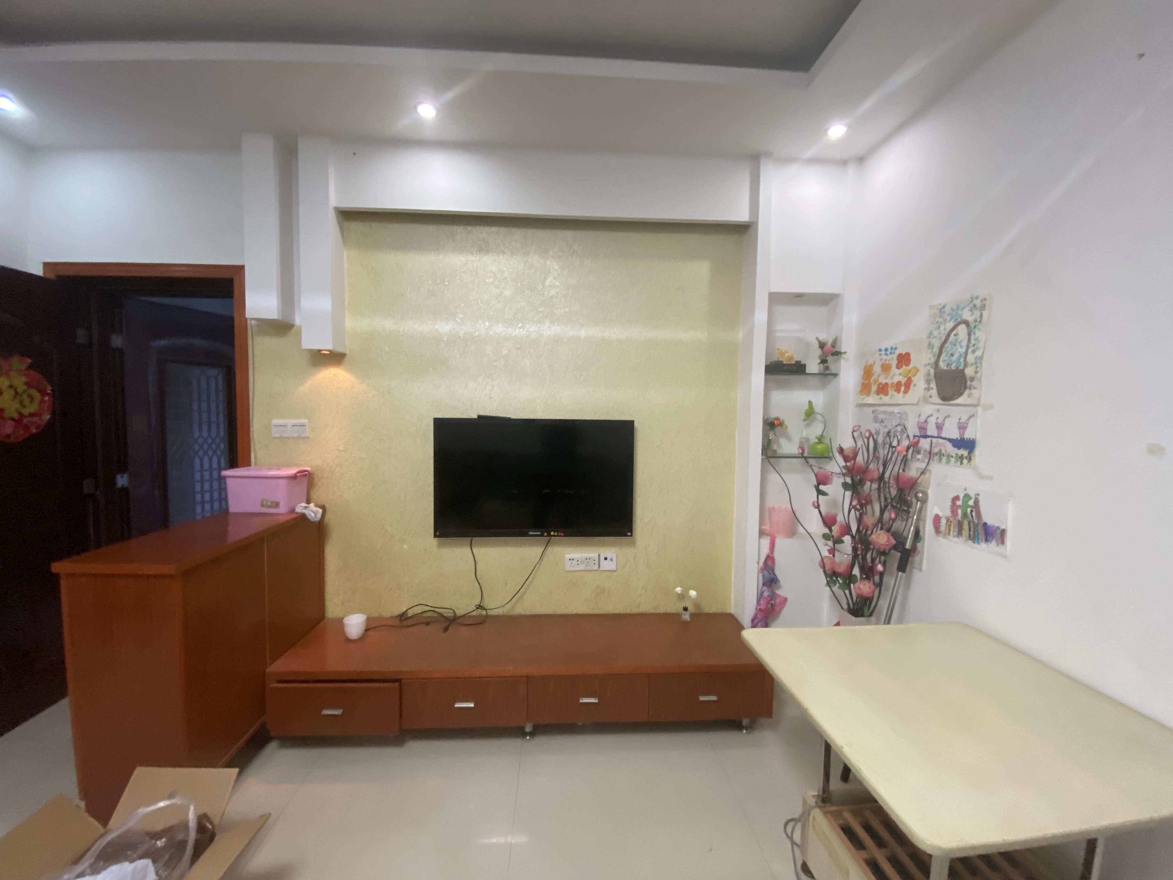 立新村管委大楼  2室0厅0卫   1000.00元/月