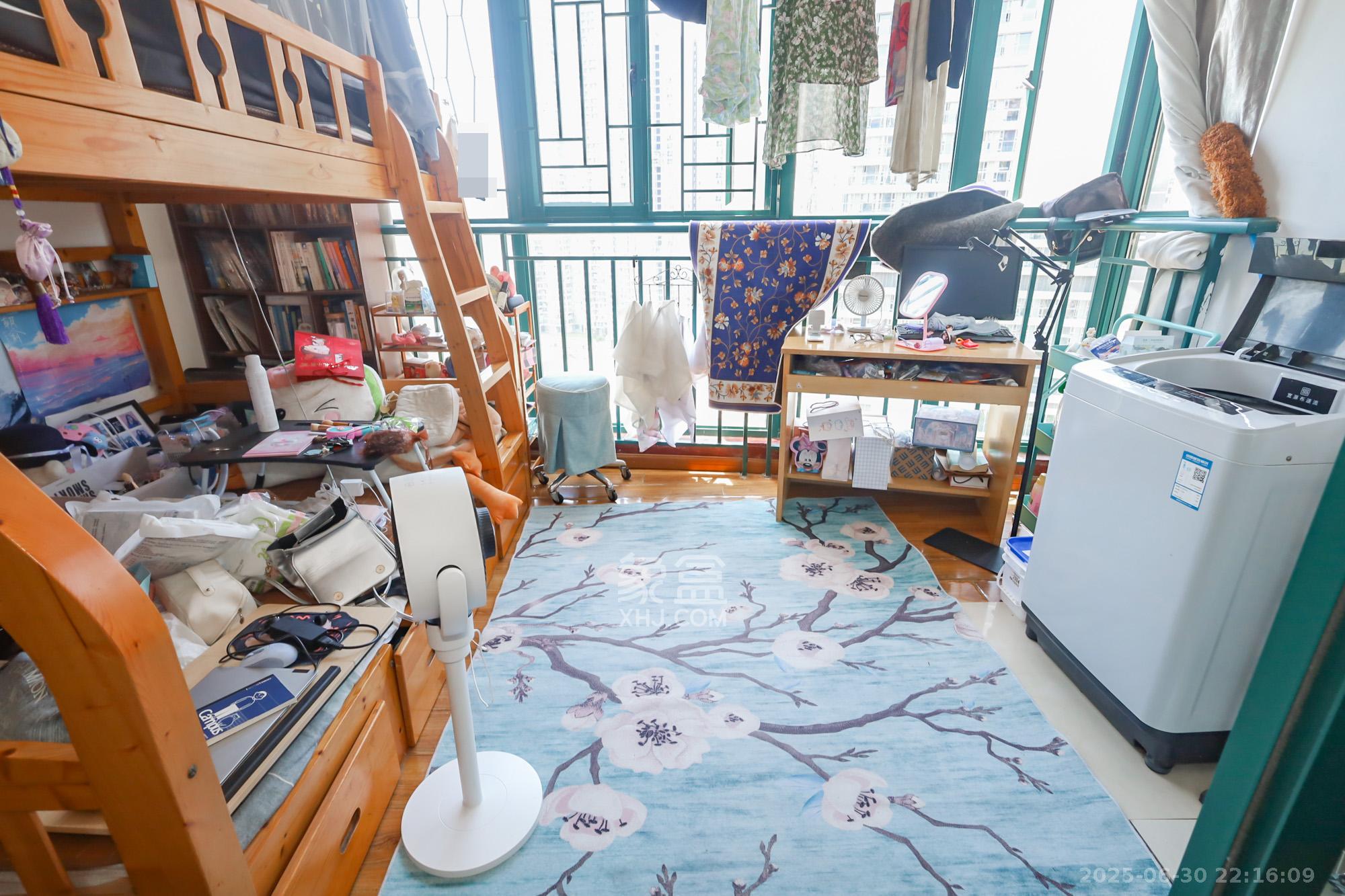 滨江金座 2室2厅1卫 85.0万 滨江金座 2室2厅1卫 85.0万阳台