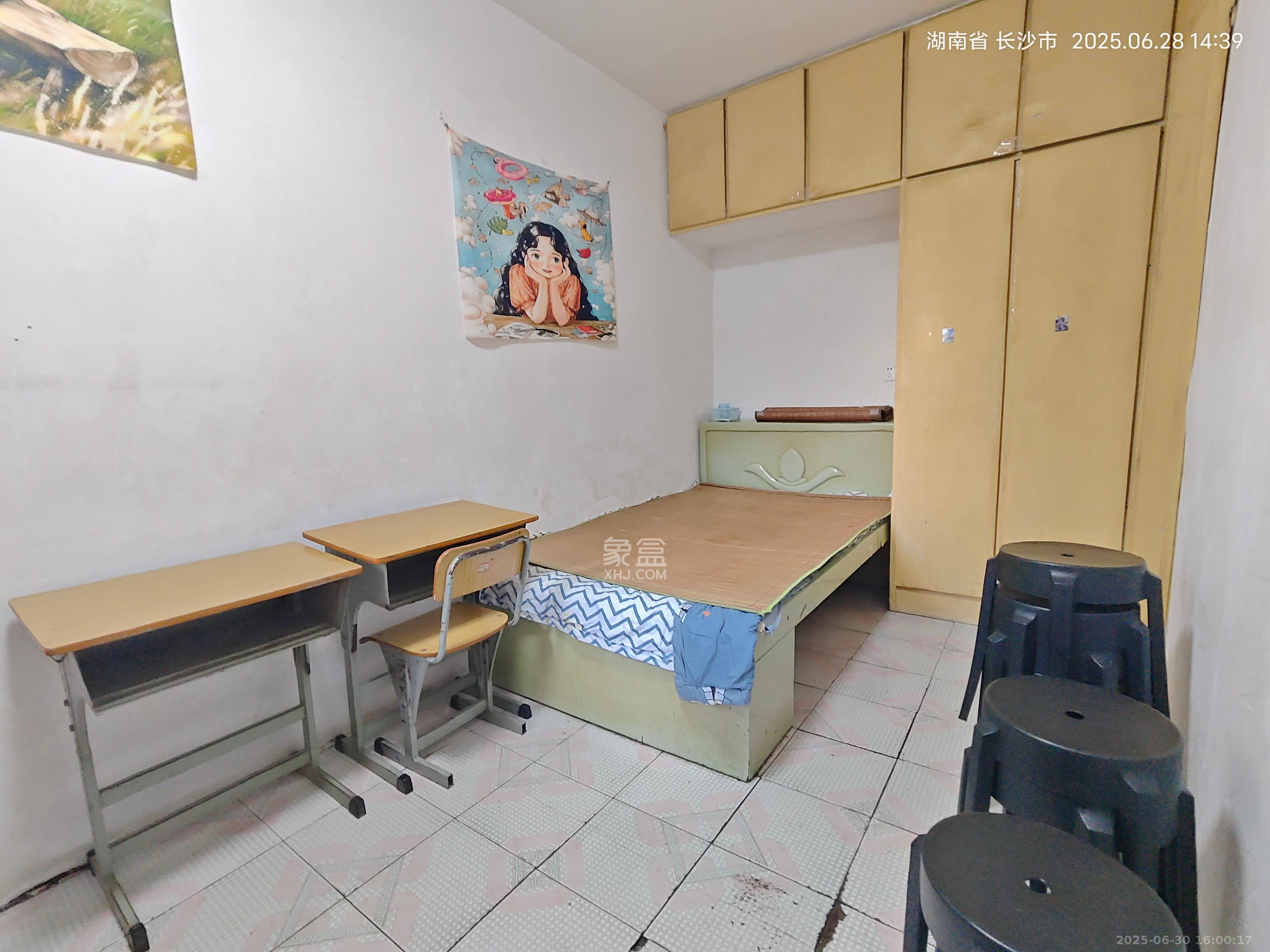 涂家冲社区(涂新小区、农商银行宿舍) 2室1厅1卫 1500.0元/月 涂家冲社区(涂新小区、农商银行宿舍) 2室1厅1卫 1500.0元/月室内图