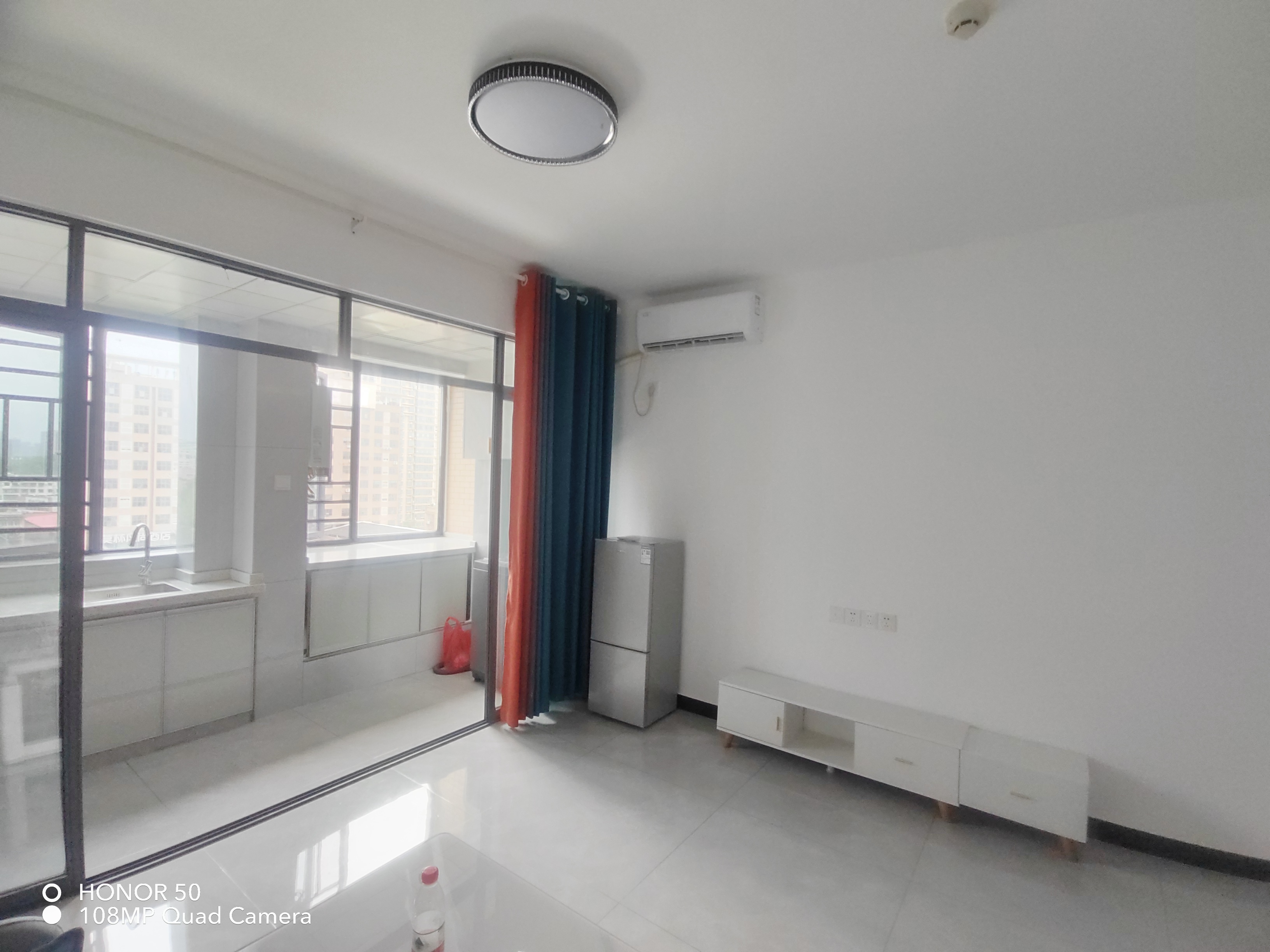 盛世时代广场 1室0厅0卫 1000.0元/月 盛世时代广场 1室0厅0卫 1000.0元/月室内图