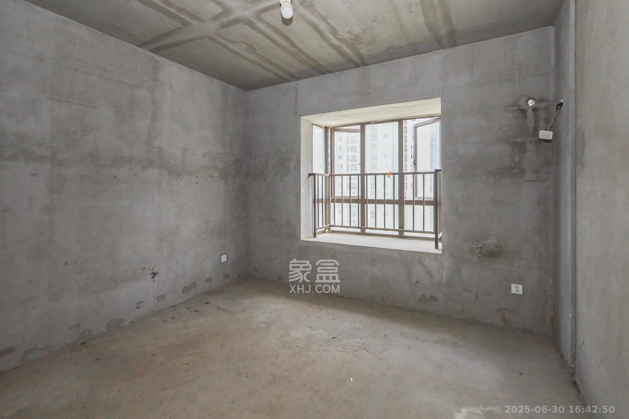 芙蓉别墅山庄(嘉湘华庭) 3室2厅2卫 137.0万 芙蓉别墅山庄(嘉湘华庭) 3室2厅2卫 137.0万卧室