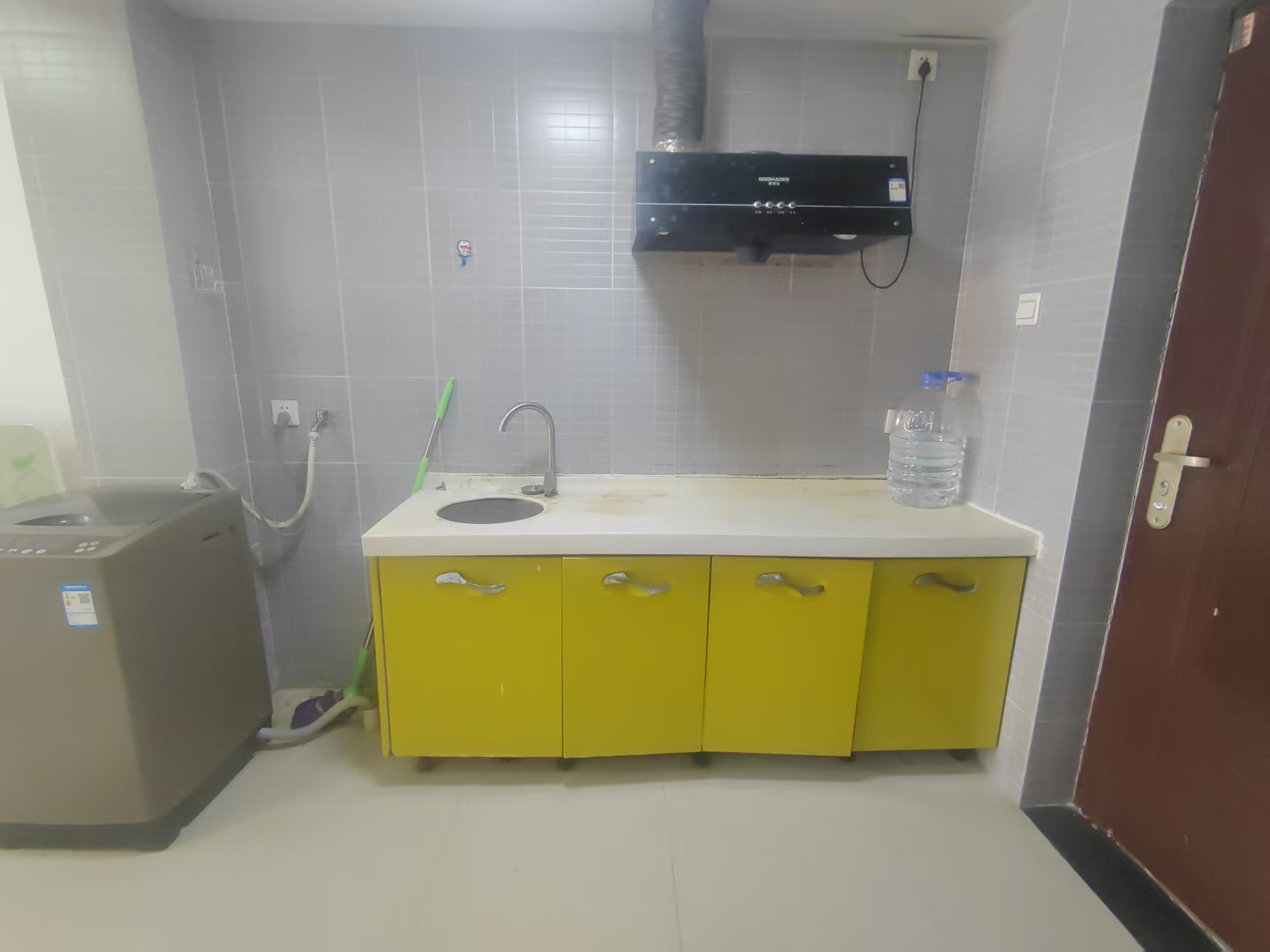 金山广场 1室1厅1卫 52.0万 金山广场 1室1厅1卫 52.0万客厅