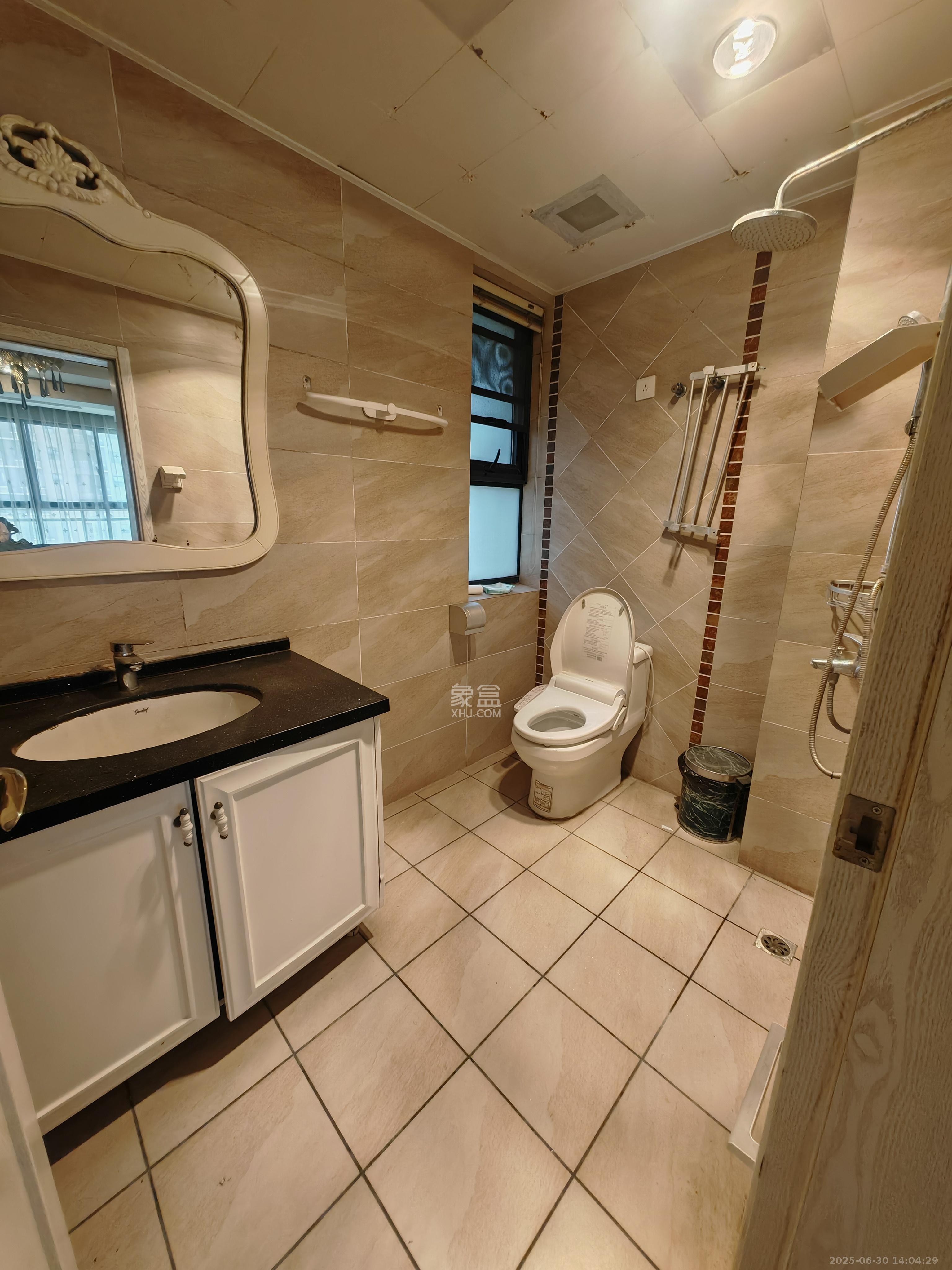 北京御园一二期(国泰嘉园) 3室2厅2卫 3000.0元/月 北京御园一二期(国泰嘉园) 3室2厅2卫 3000.0元/月室内图