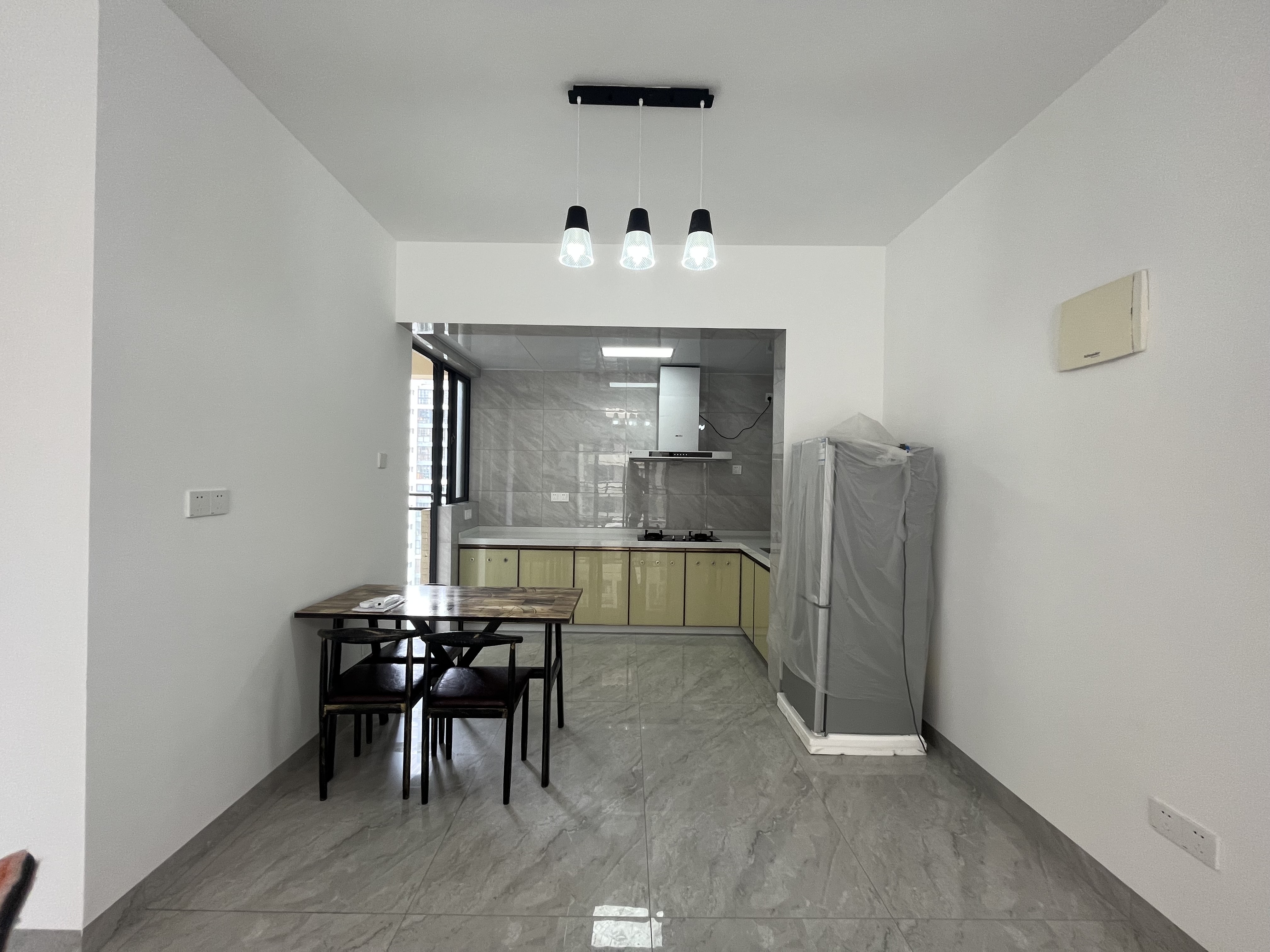 颐养公社阳光城 2室2厅1卫 1800.0元/月 颐养公社阳光城 2室2厅1卫 1800.0元/月室内图