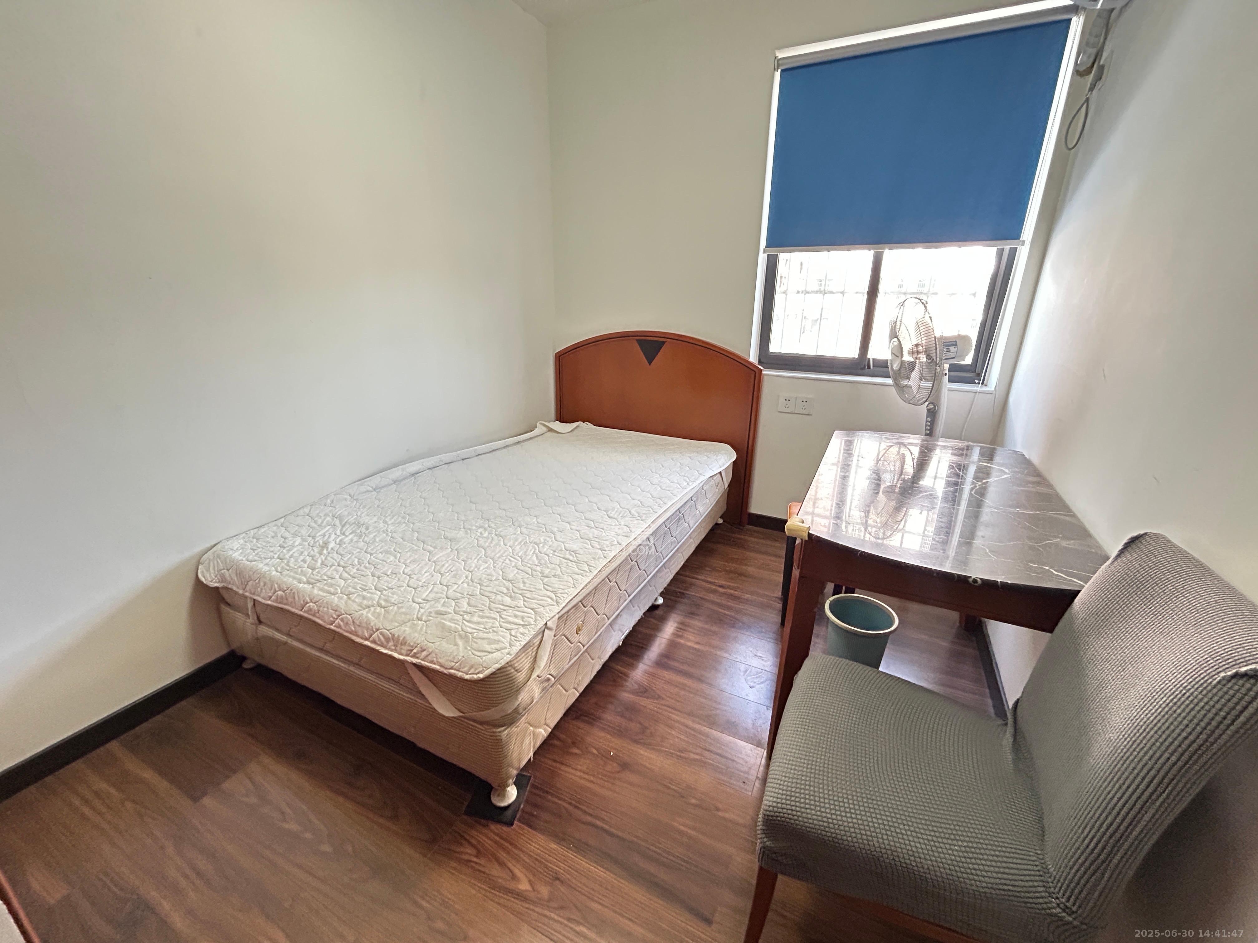 化龙池散盘 2室1厅1卫 2000.0元/月 化龙池散盘 2室1厅1卫 2000.0元/月室内图