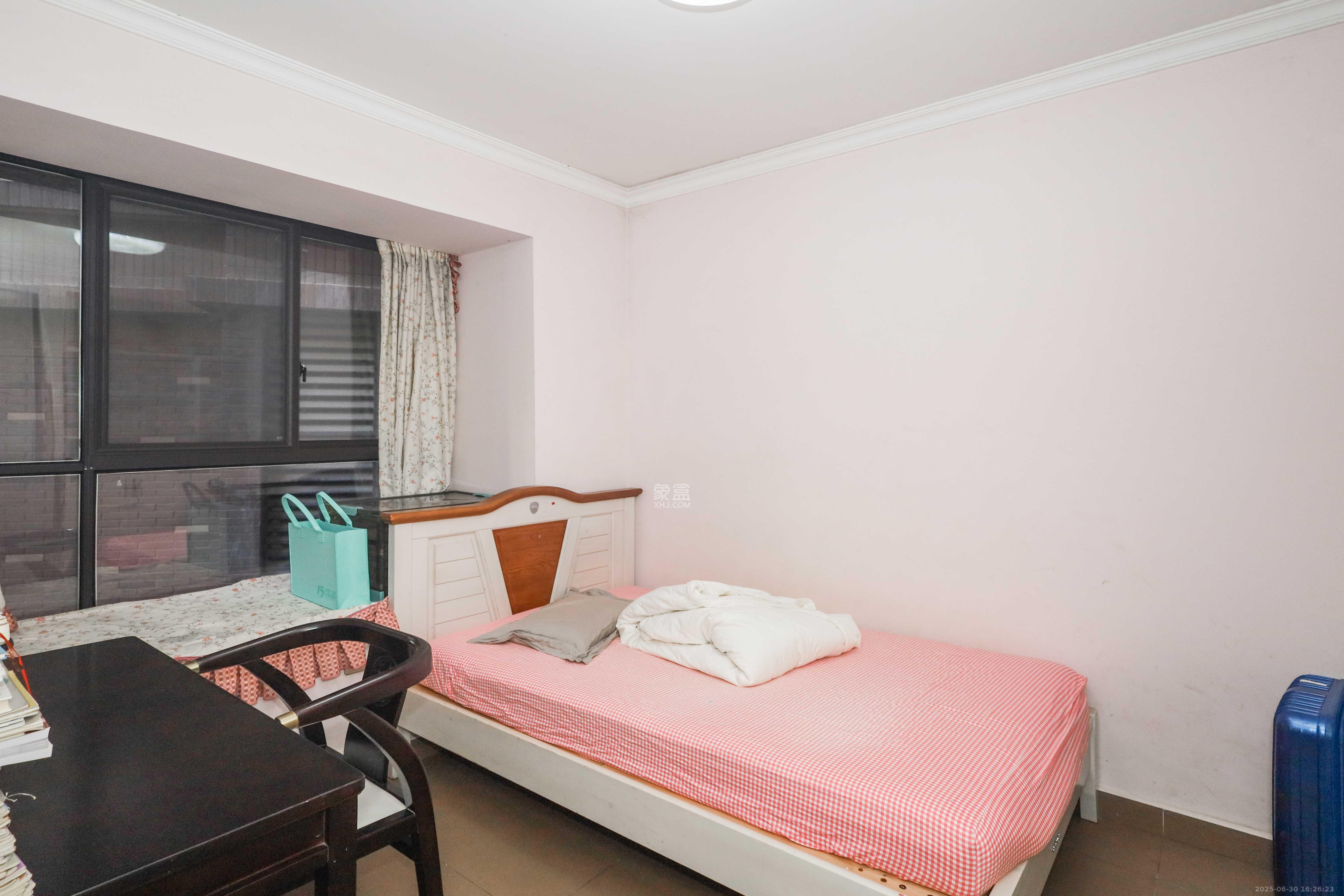 保利麓谷林语F区  4室2厅2卫    110.0万 保利麓谷林语F区  4室2厅2卫    110.0万卧室