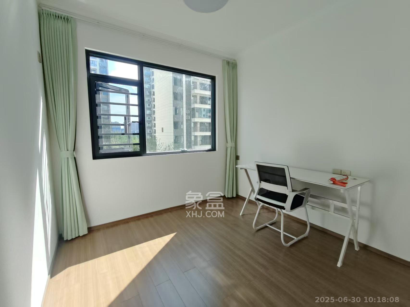 保利长交锦上  4室2厅2卫    4000.0元/月 保利长交锦上  4室2厅2卫    4000.0元/月室内图